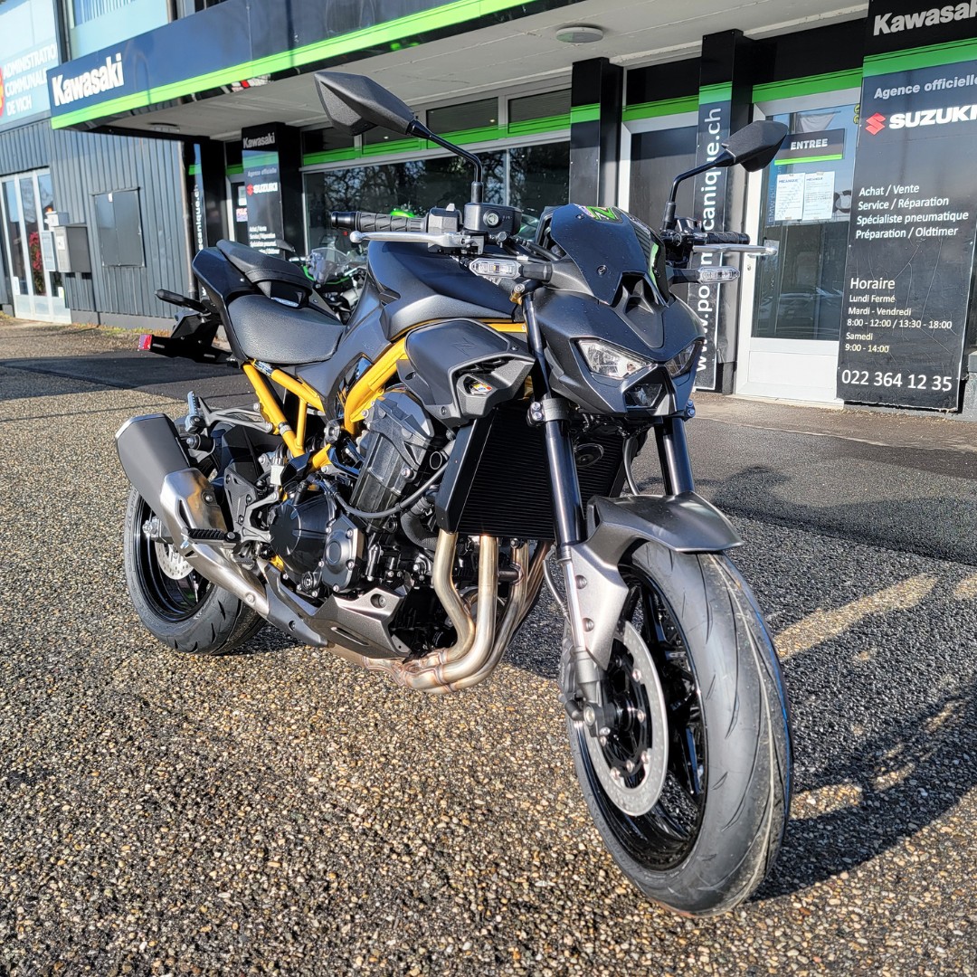 KAWASAKI Z 900-image-3