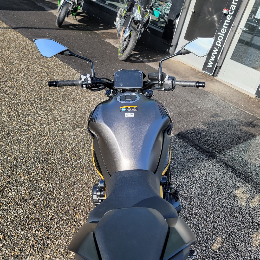 KAWASAKI Z 900-image-9