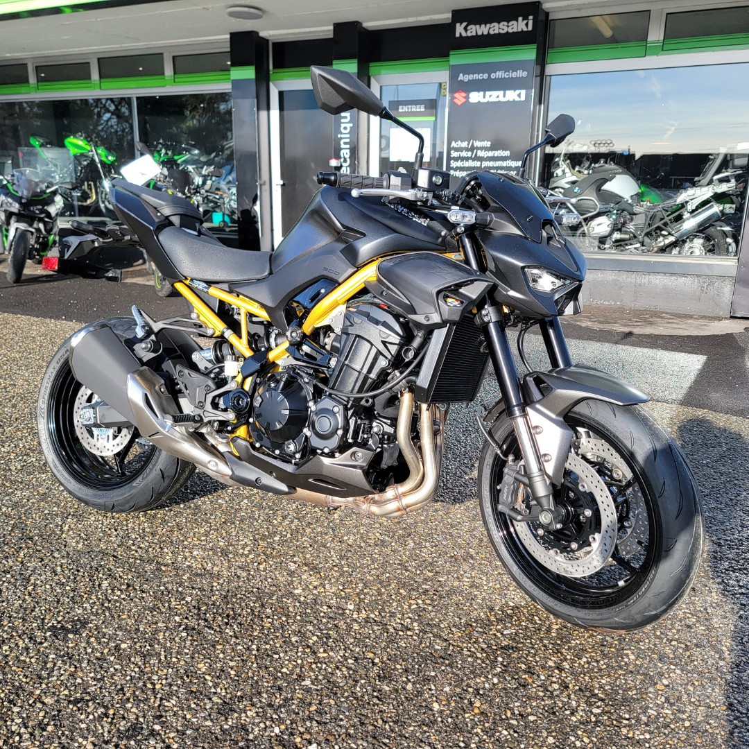 KAWASAKI Z 900-image-2
