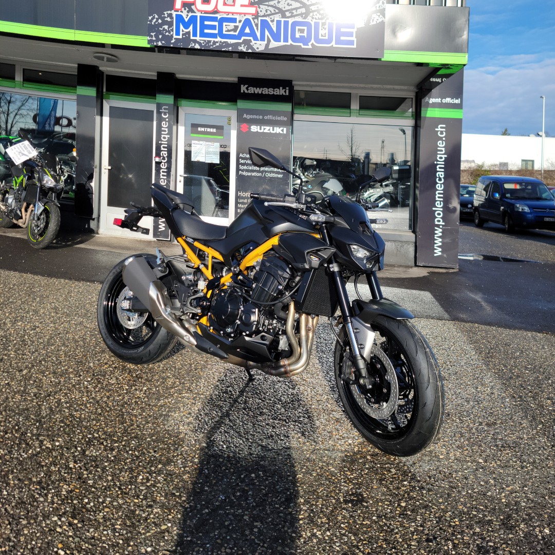 KAWASAKI Z 900-image-13
