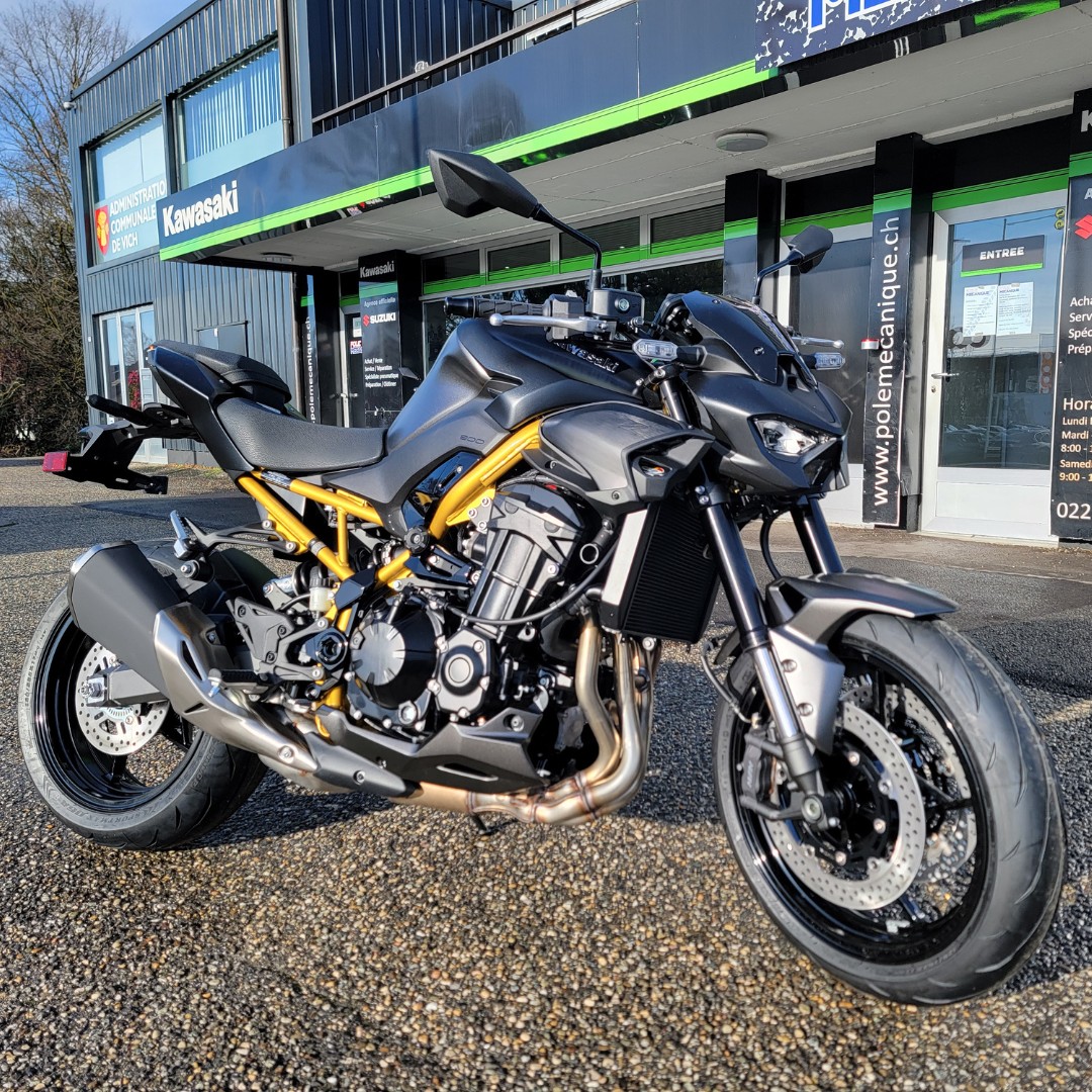 KAWASAKI Z 900-image-11