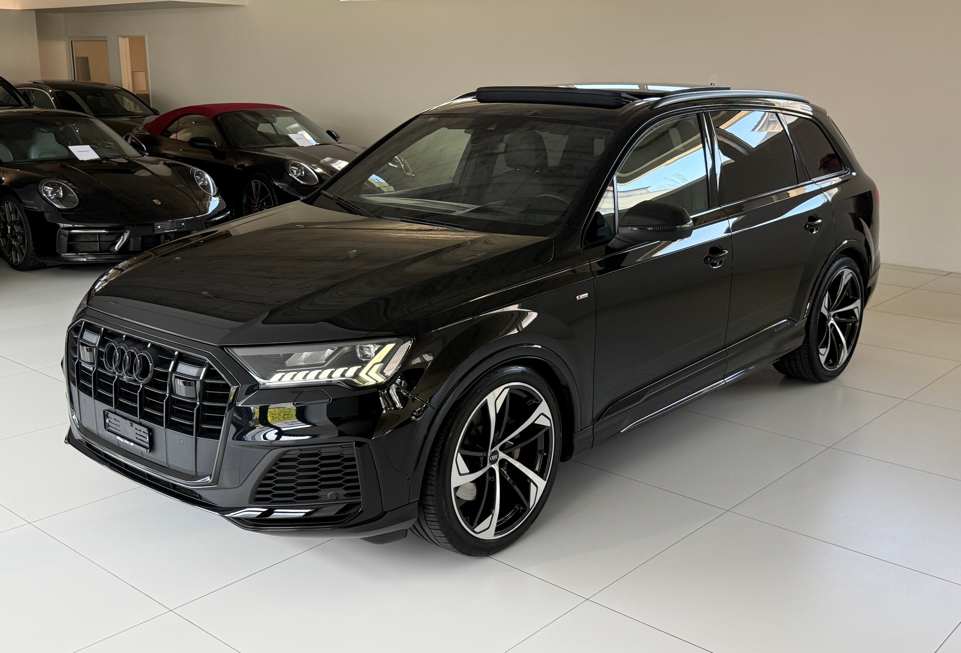 AUDI Q7 50 TDI quattro S Line tiptronic ***7-PLATZ***PANORAMADACH***LENKRADHEIZUNG***LUFTFEDERUNG***ALL-BLACK***-image-2