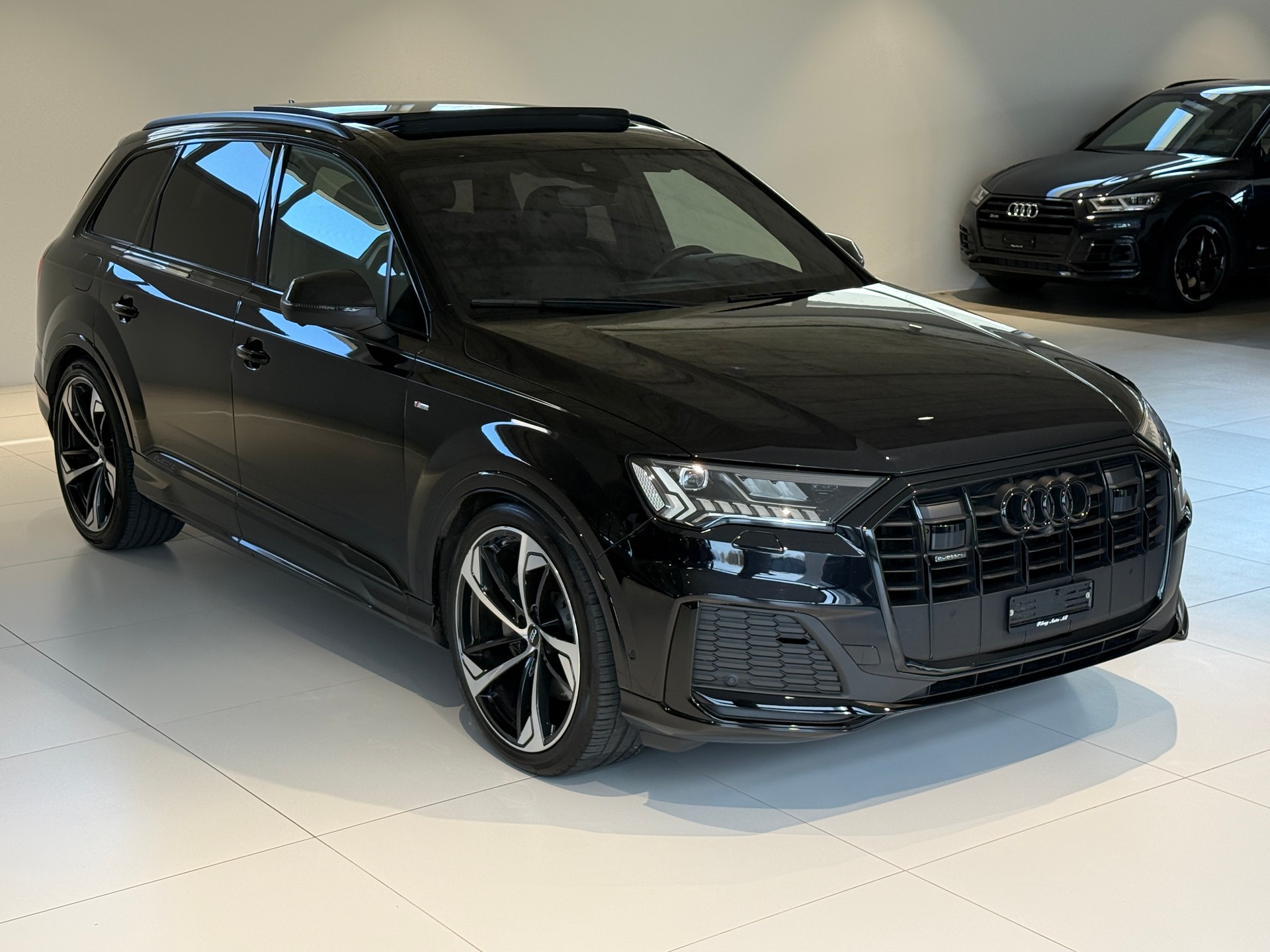 AUDI Q7 50 TDI quattro S Line tiptronic ***7-PLATZ***PANORAMADACH***LENKRADHEIZUNG***LUFTFEDERUNG***ALL-BLACK***-image-47