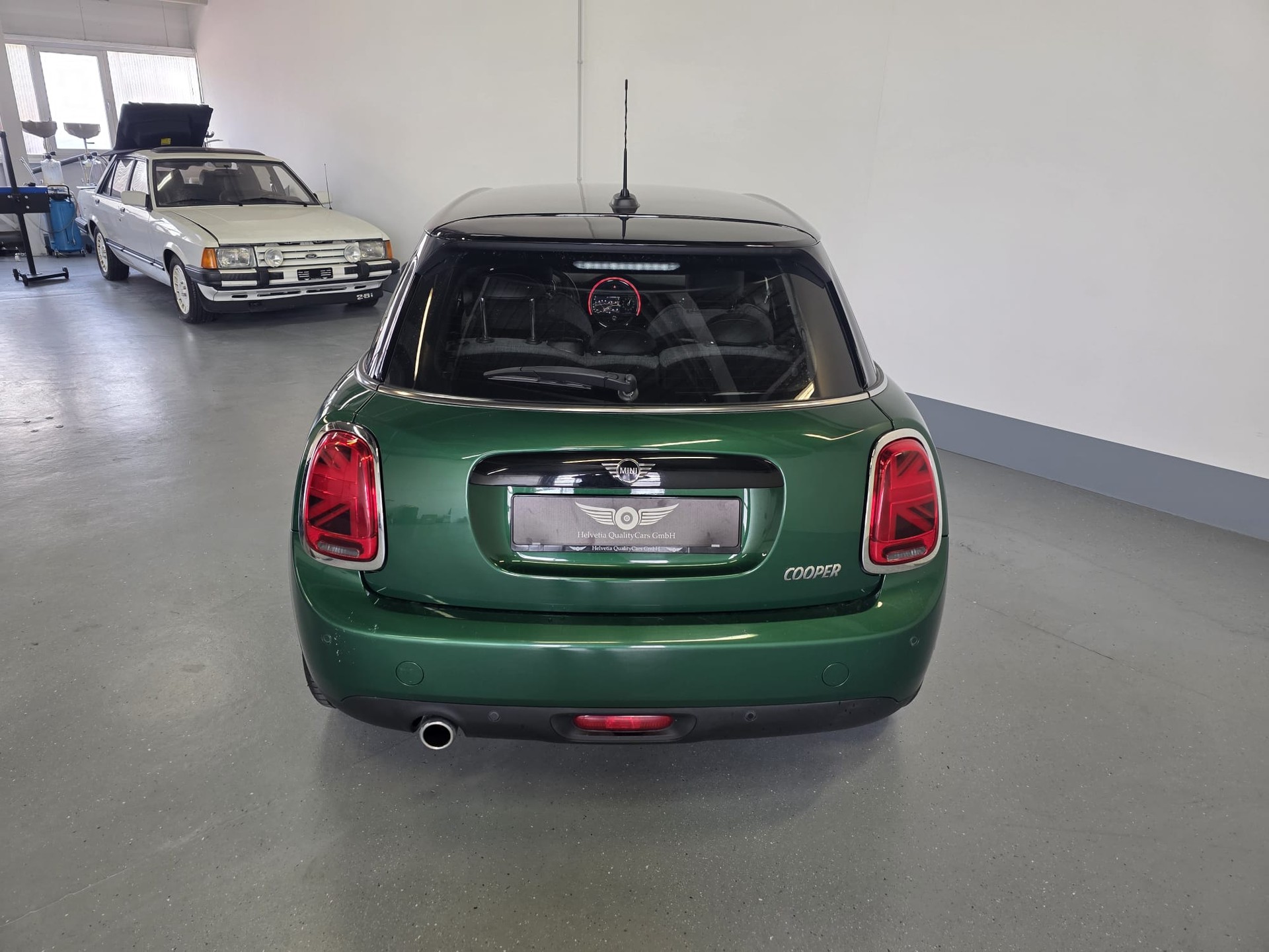 MINI Cooper Blackyard Steptronic DKG-image-11