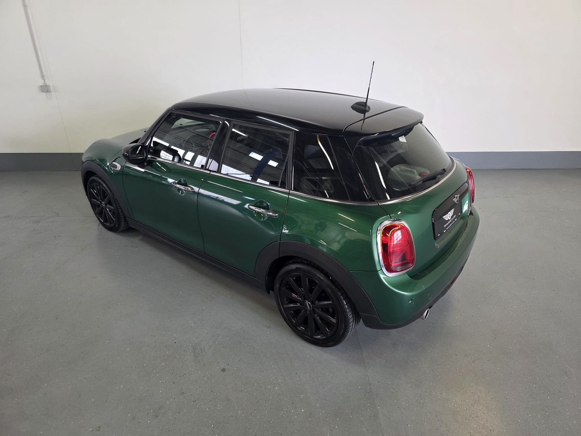 MINI Cooper Blackyard Steptronic DKG-image-7