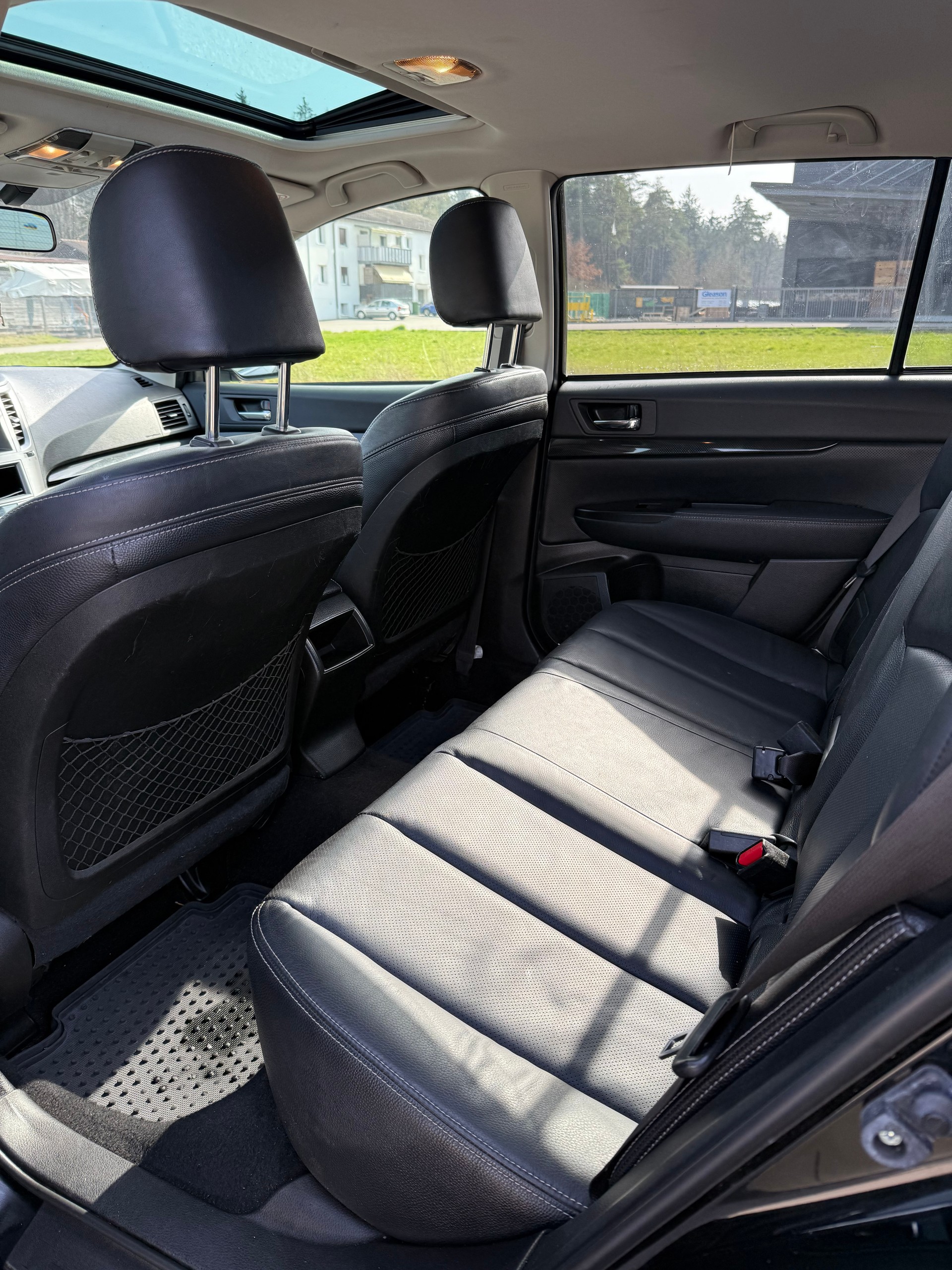 SUBARU Legacy 2.0D Limited S AWD-image-11