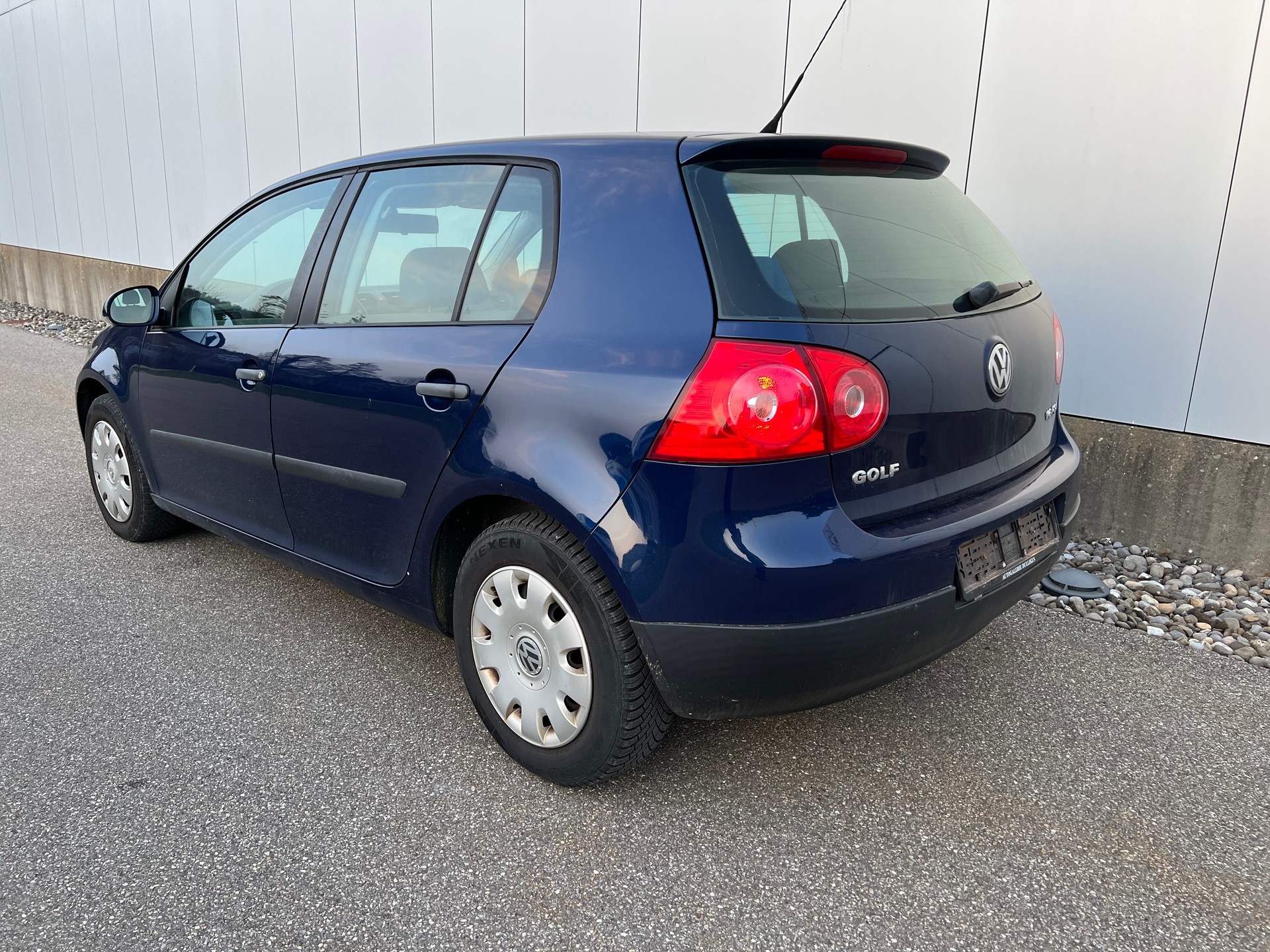 VW Golf 1.6 FSI Trendline-image-2