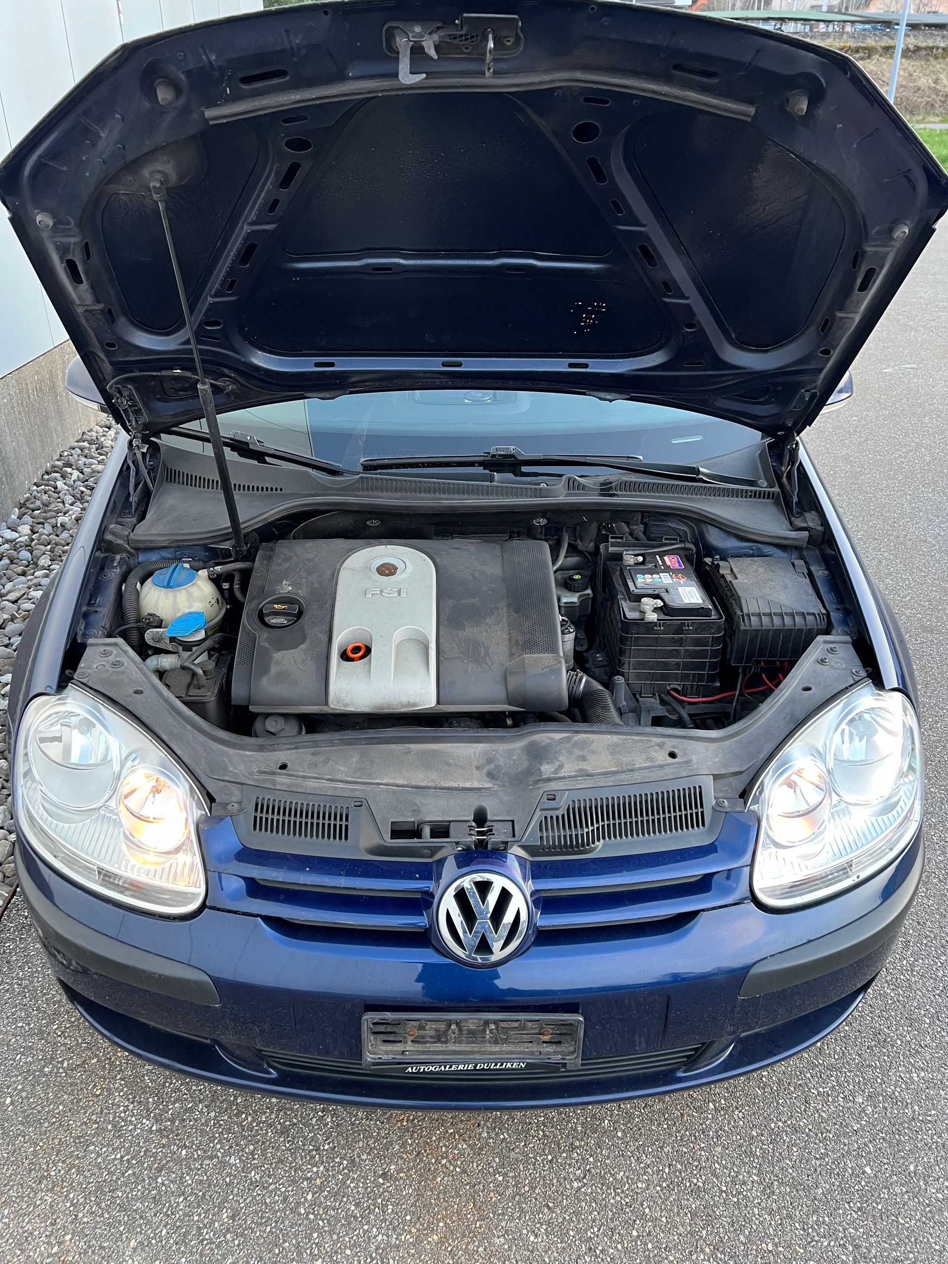VW Golf 1.6 FSI Trendline-image-4