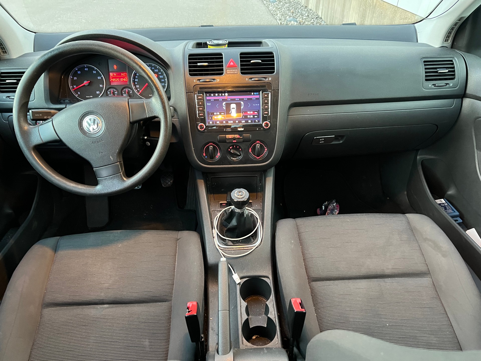 VW Golf 1.6 FSI Trendline-image-8