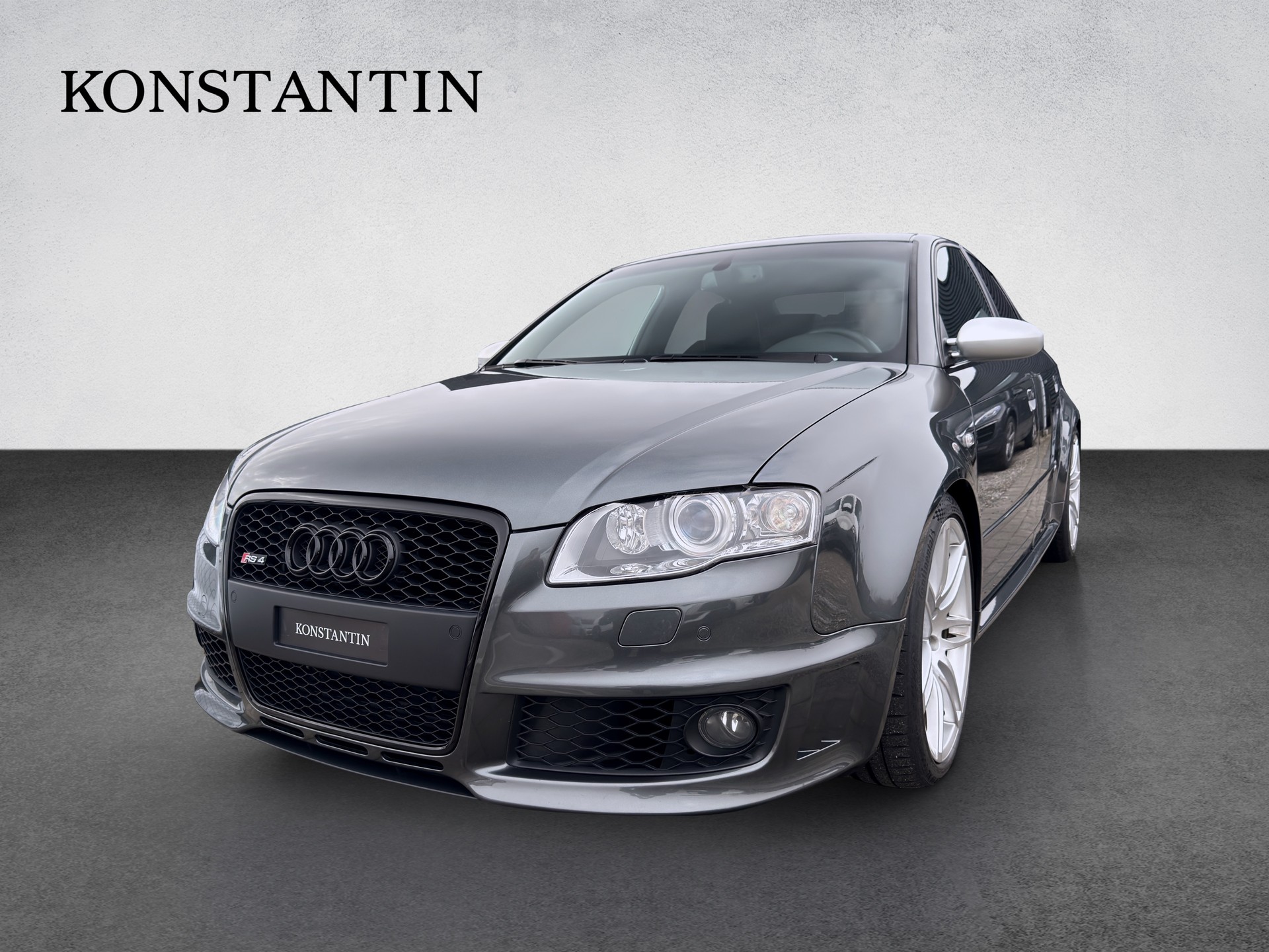 AUDI RS4 Limousine 4.2 V8 quattro-image-0