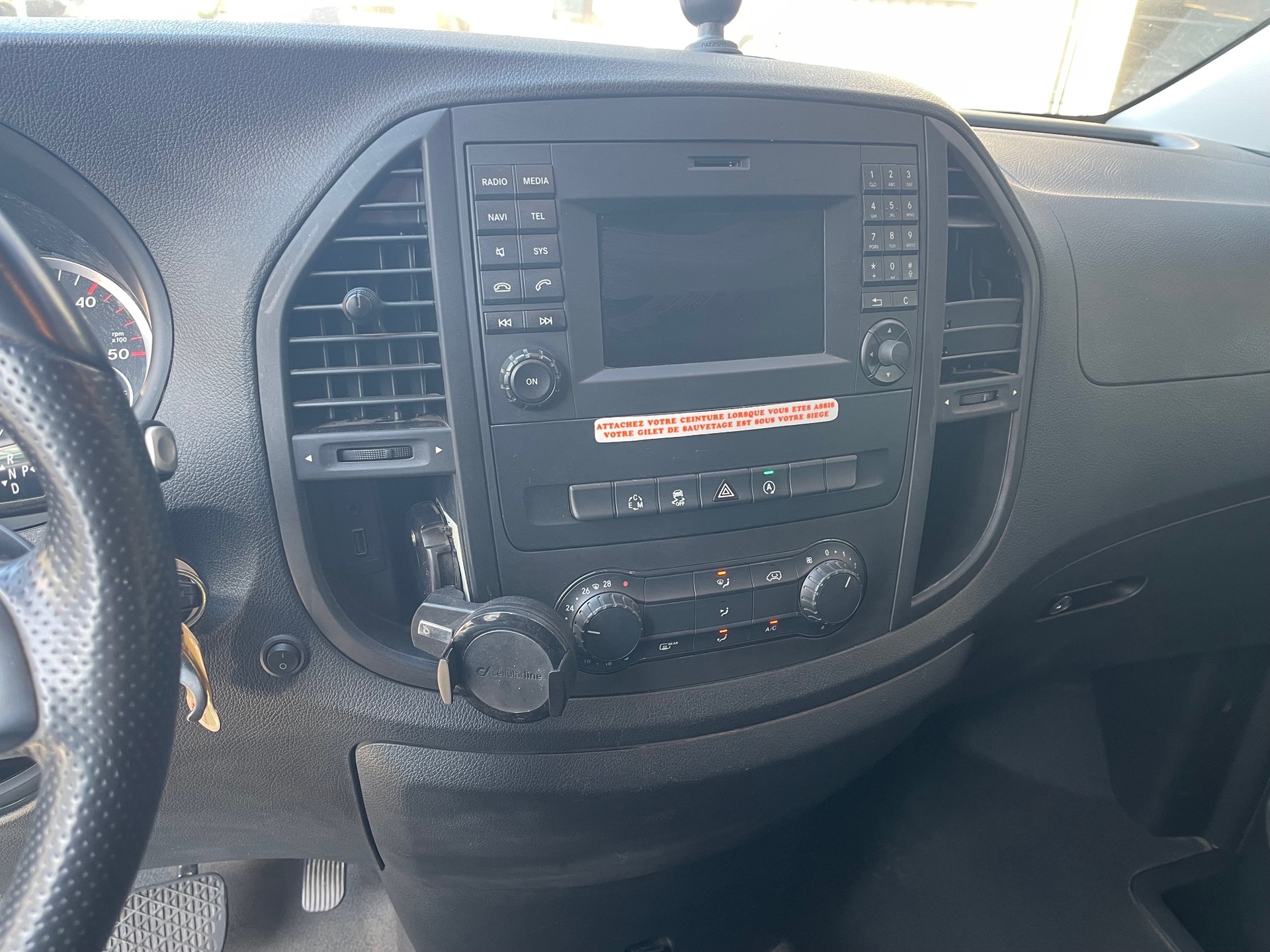 MERCEDES-BENZ Vito 119 BlueTEC Mixto EL 4Matic 7G-Tronic Euro 6-image-3