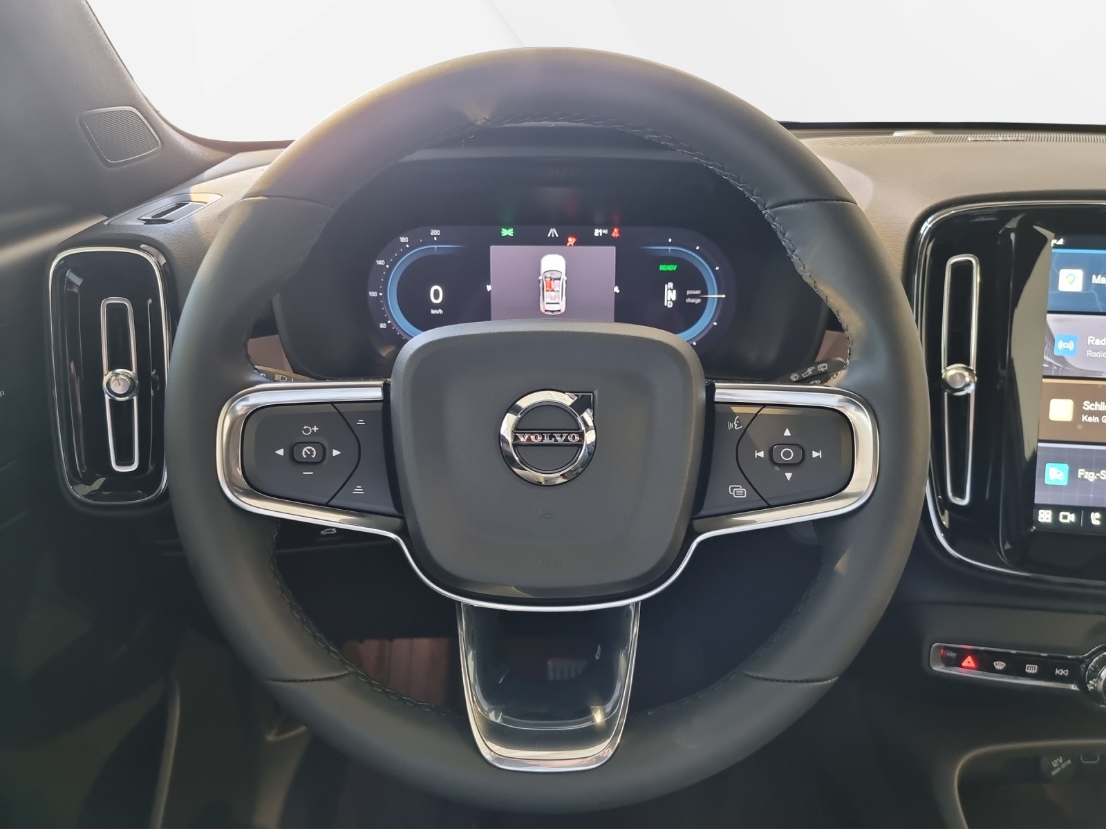 VOLVO EX40 Twin Performance Ultra AWD-image-10