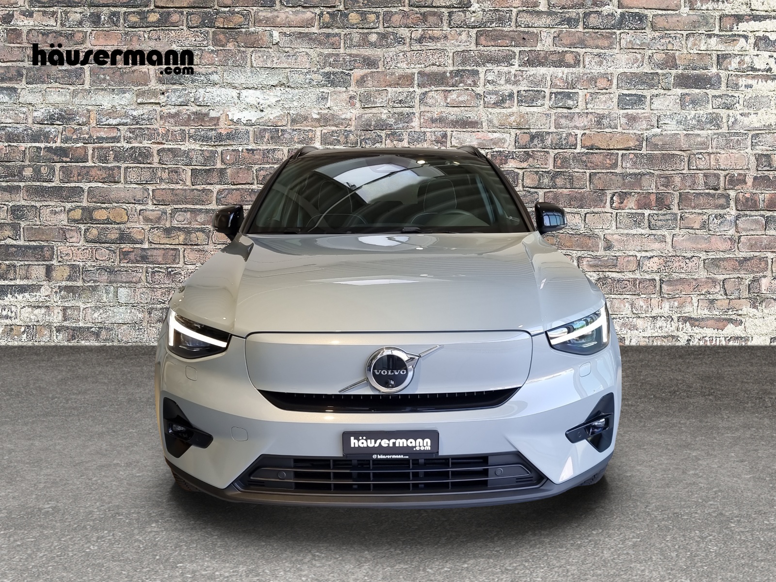 VOLVO EX40 Twin Performance Ultra AWD-image-1