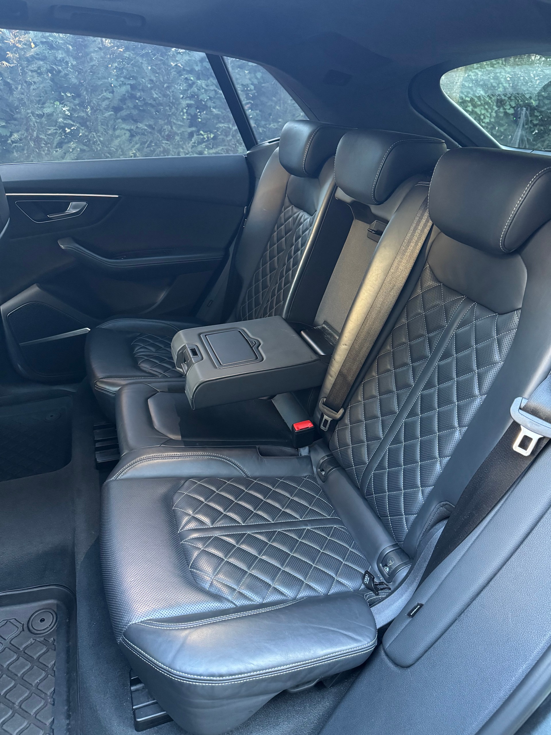 AUDI SQ8 50 TDI quattro tiptronic-image-10
