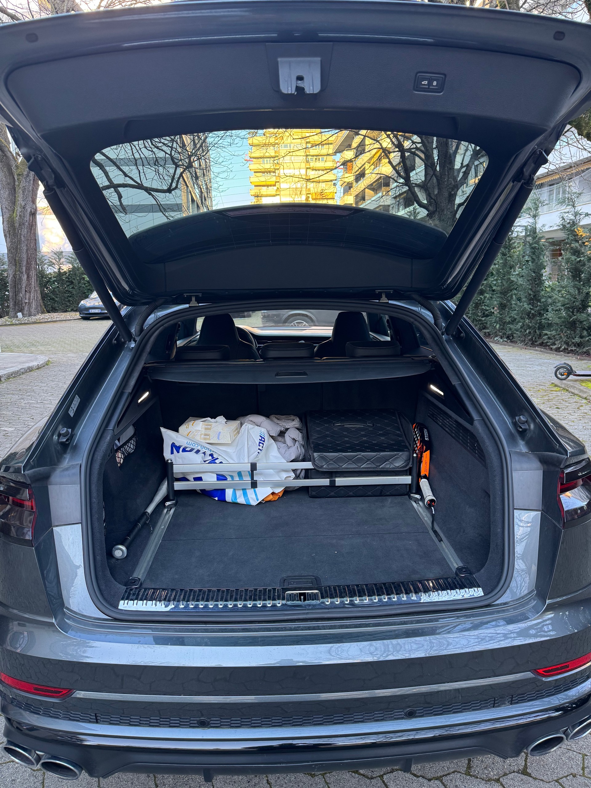 AUDI SQ8 50 TDI quattro tiptronic-image-12