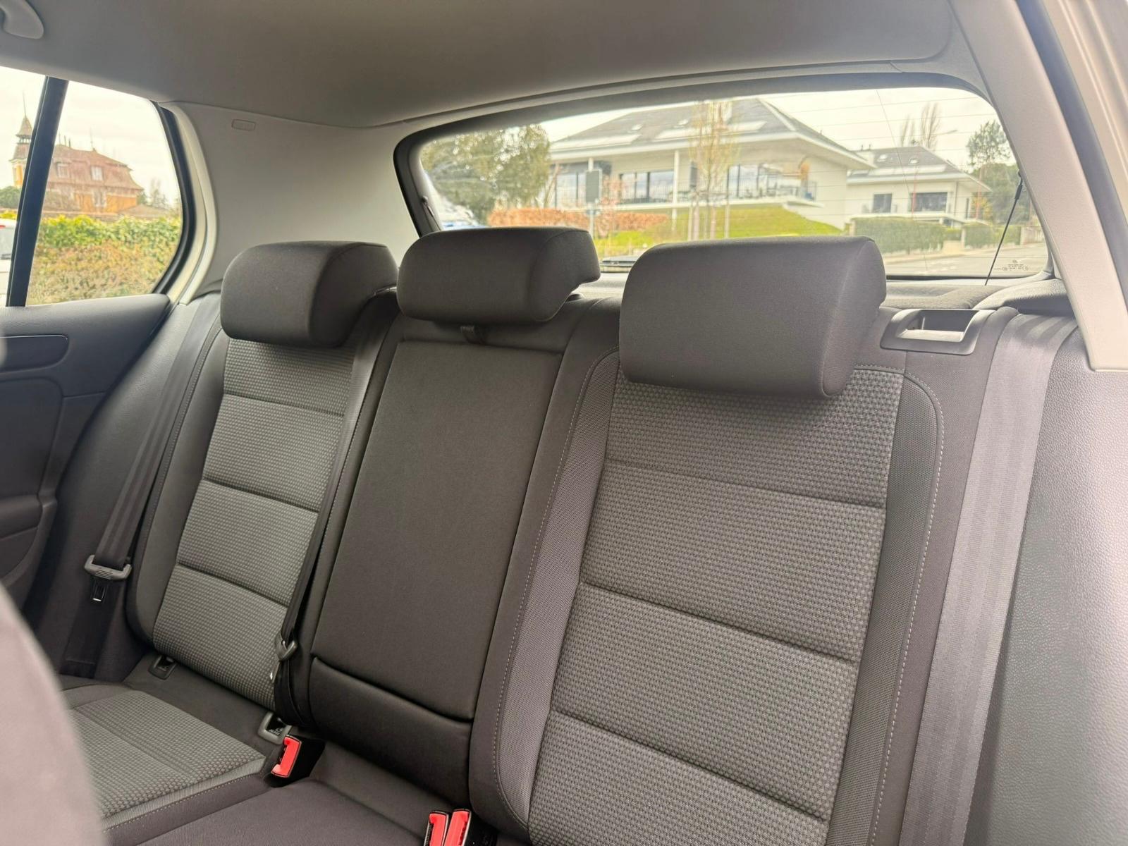 VW Golf 1.2 TSI Trendline DSG-image-18