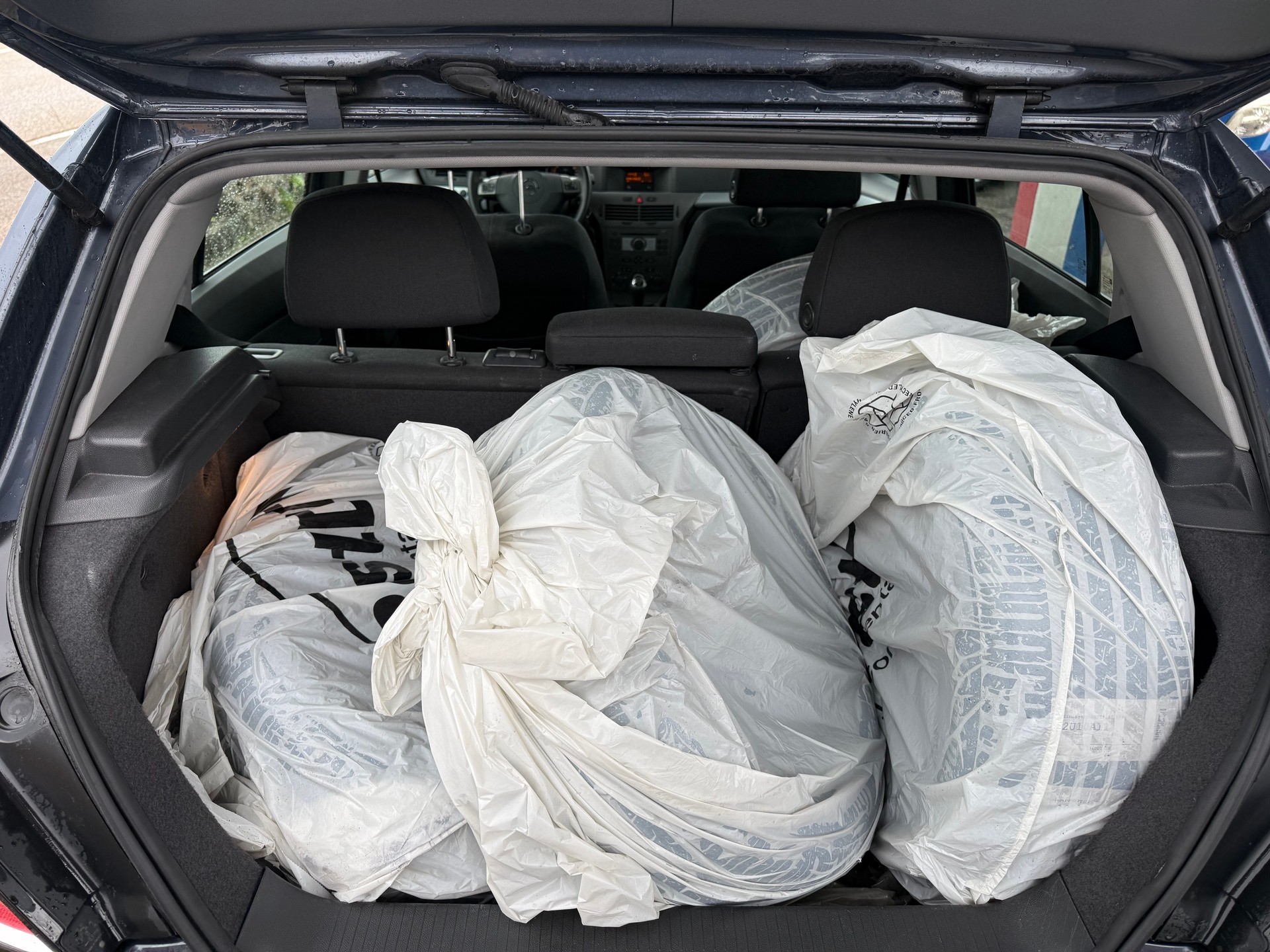 OPEL Astra 1.8i 16V Enjoy-image-11