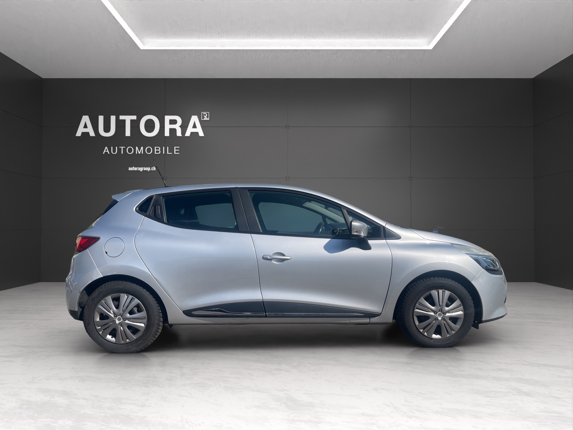 RENAULT Clio 1.2 16V Authentique-image-7