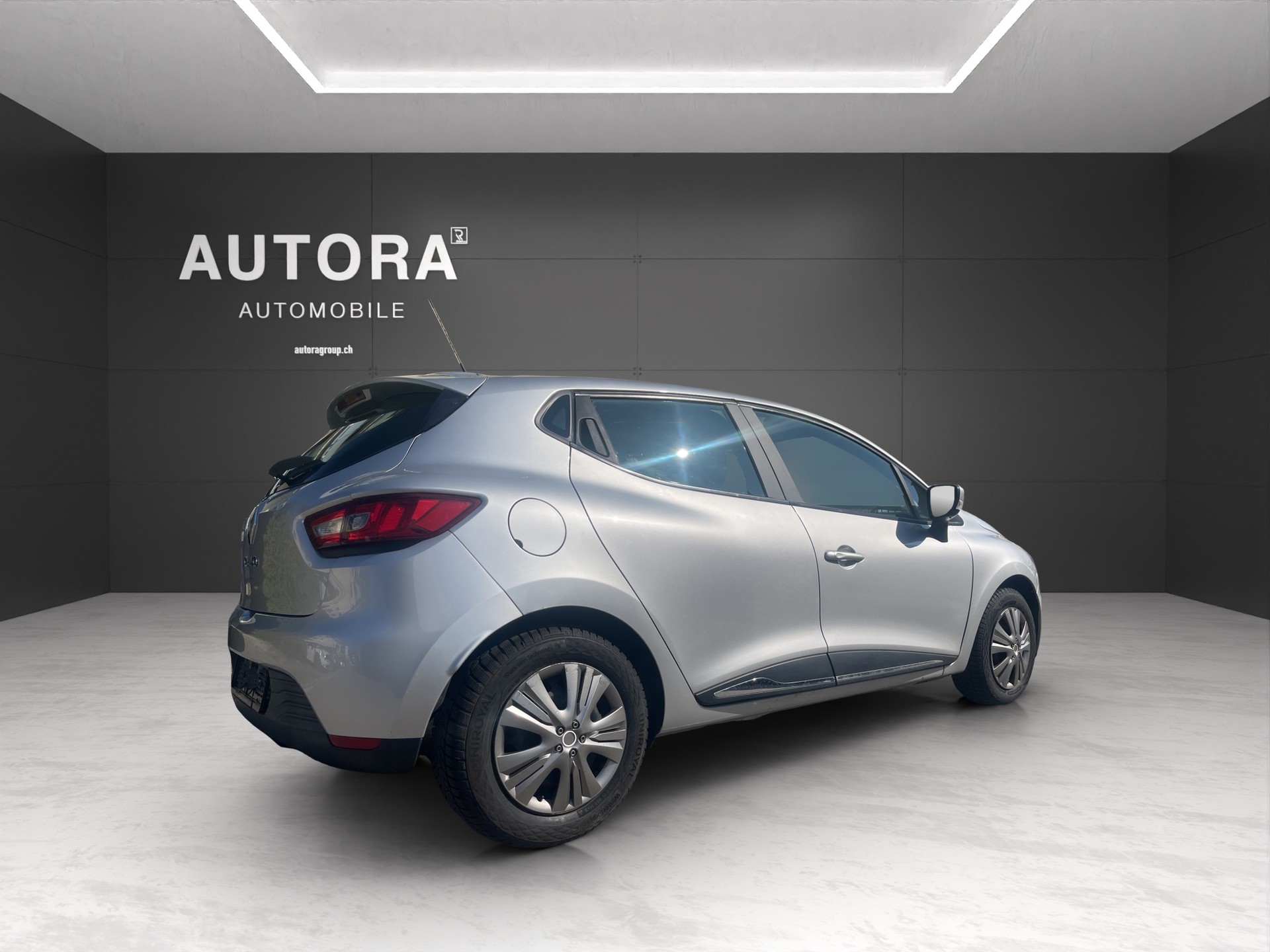 RENAULT Clio 1.2 16V Authentique-image-6