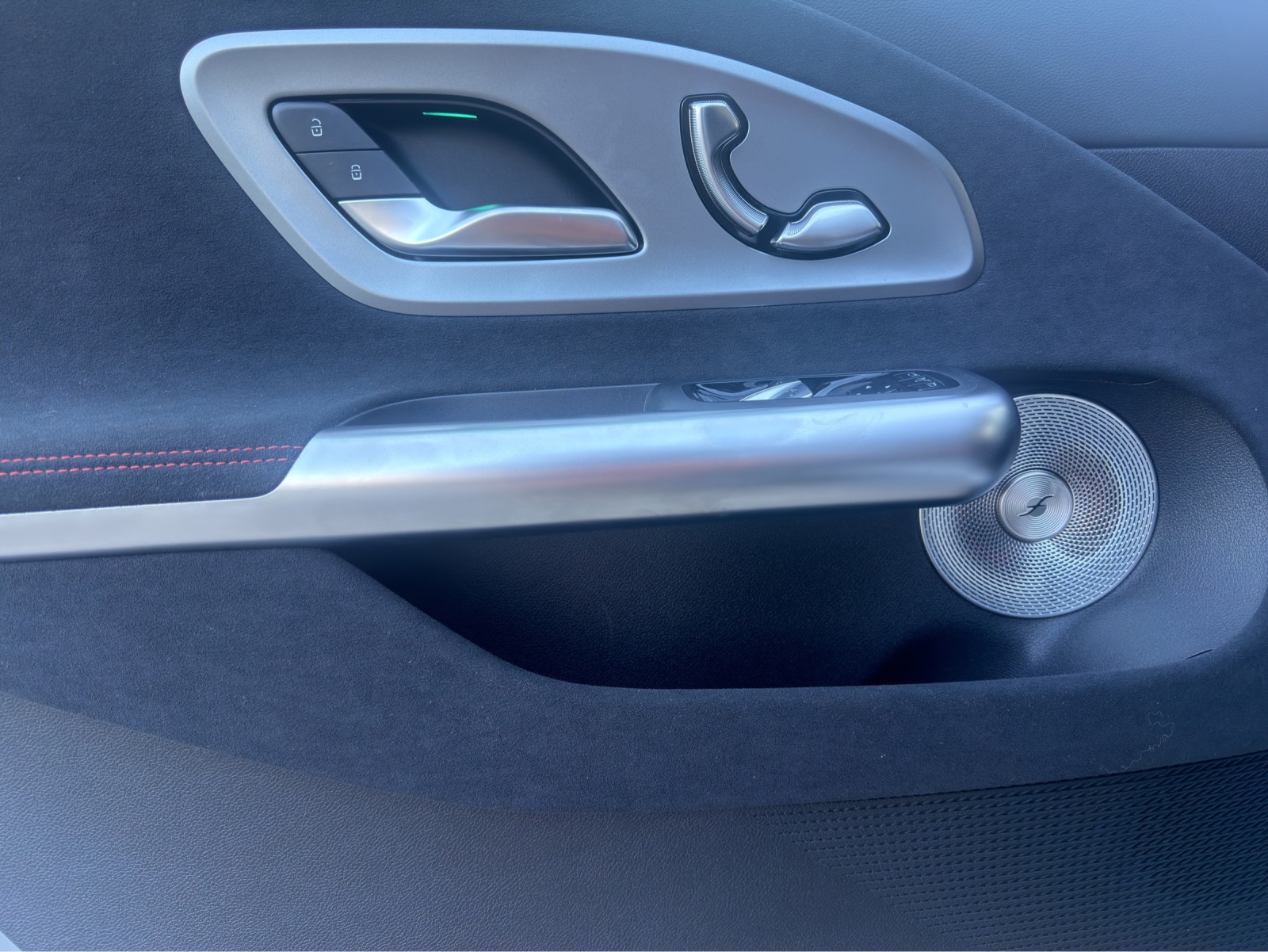 Image MERCEDES-BENZ CLA-350 CLA 350 4 Matic 85 kWh EQ