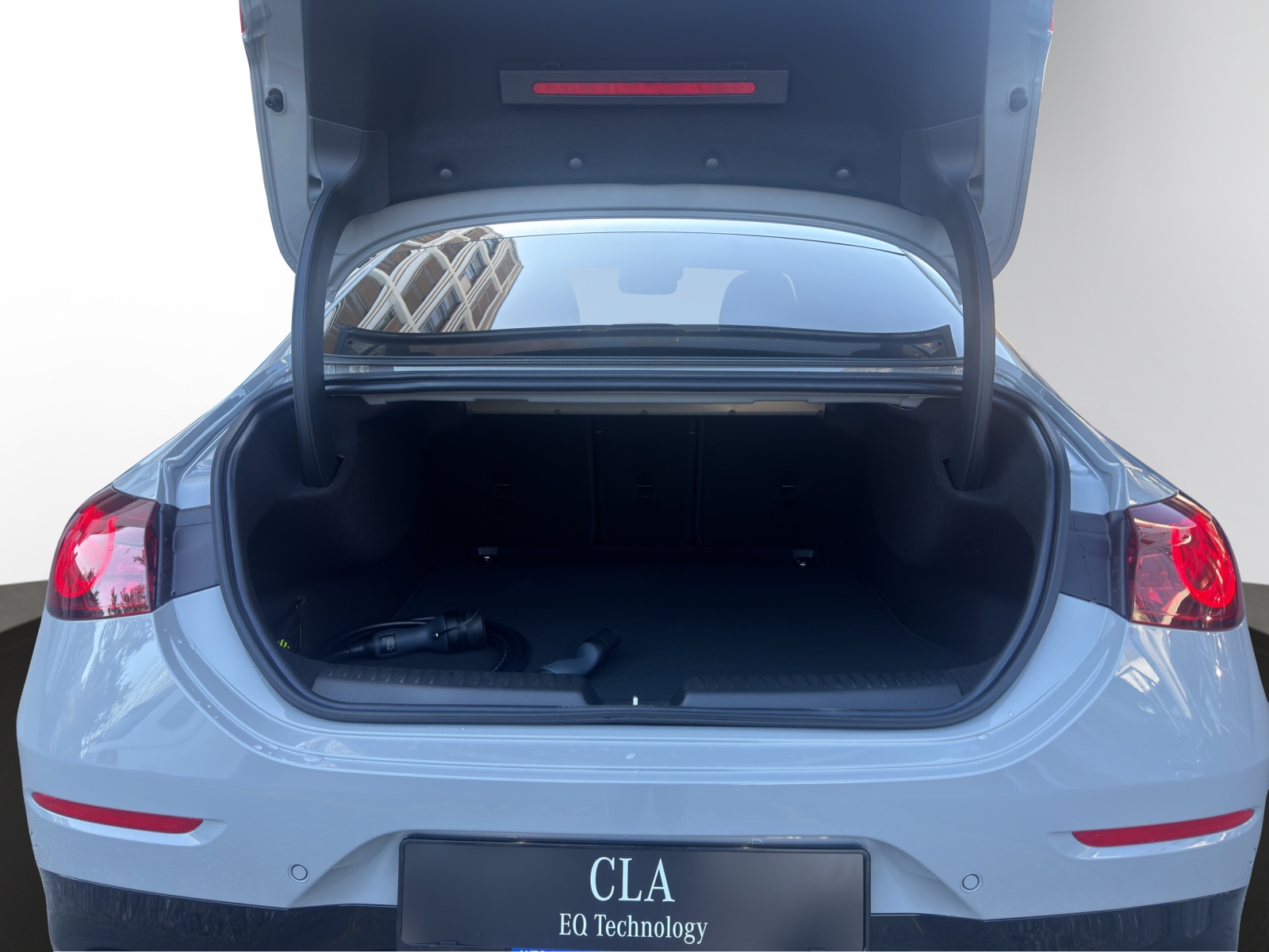 Image MERCEDES-BENZ CLA-350 CLA 350 4 Matic 85 kWh EQ