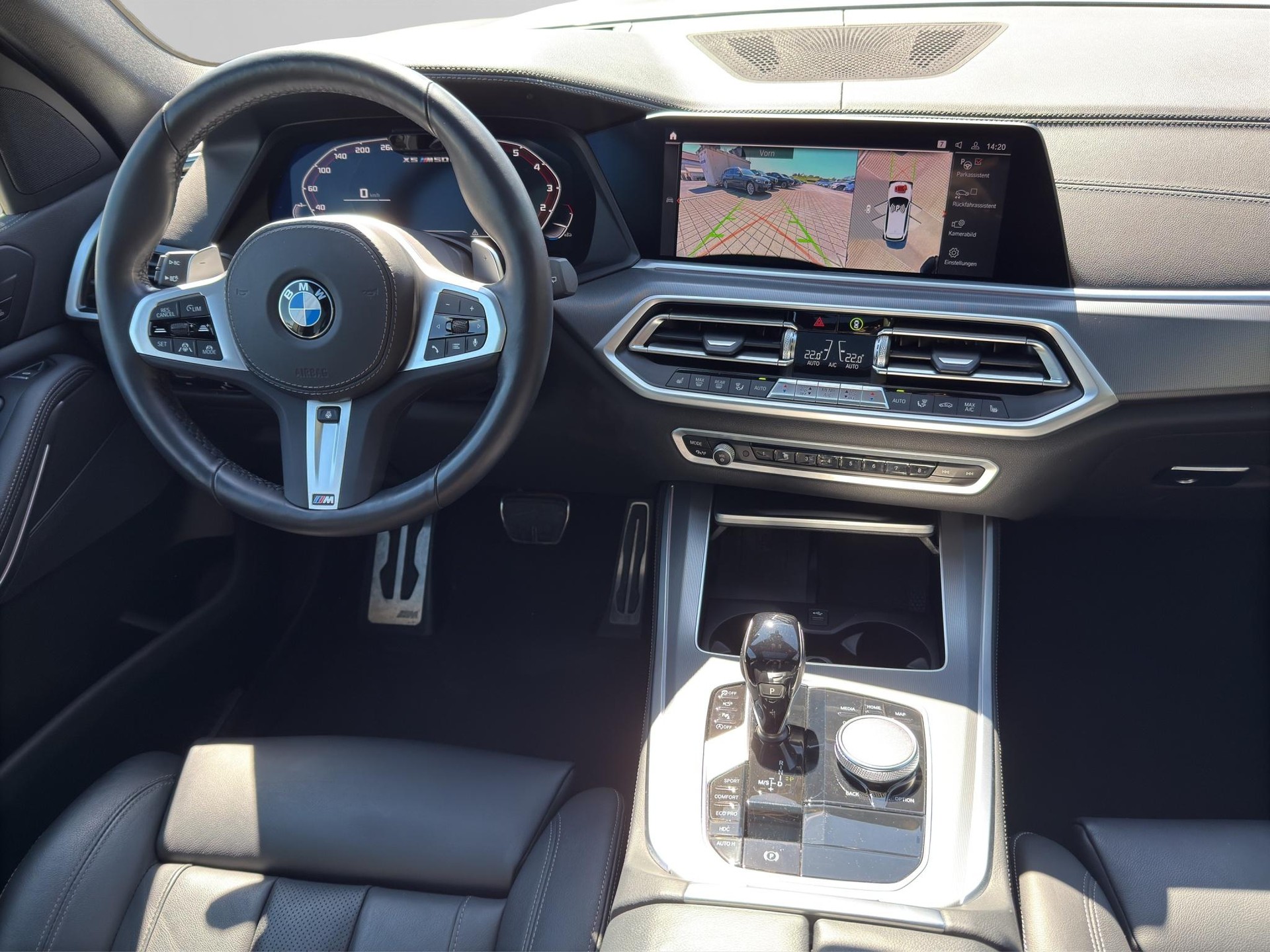 BMW X5 M50i xDrive-image-11