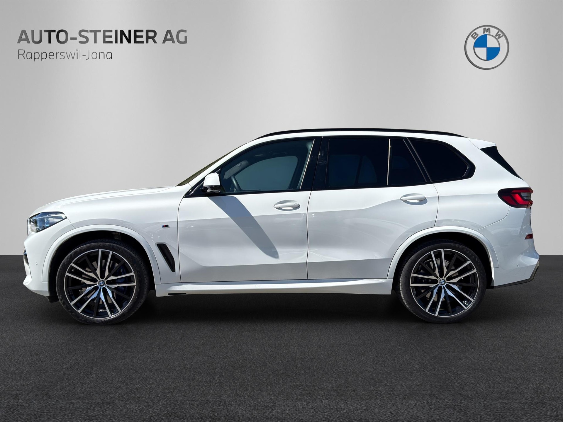 BMW X5 M50i xDrive-image-1