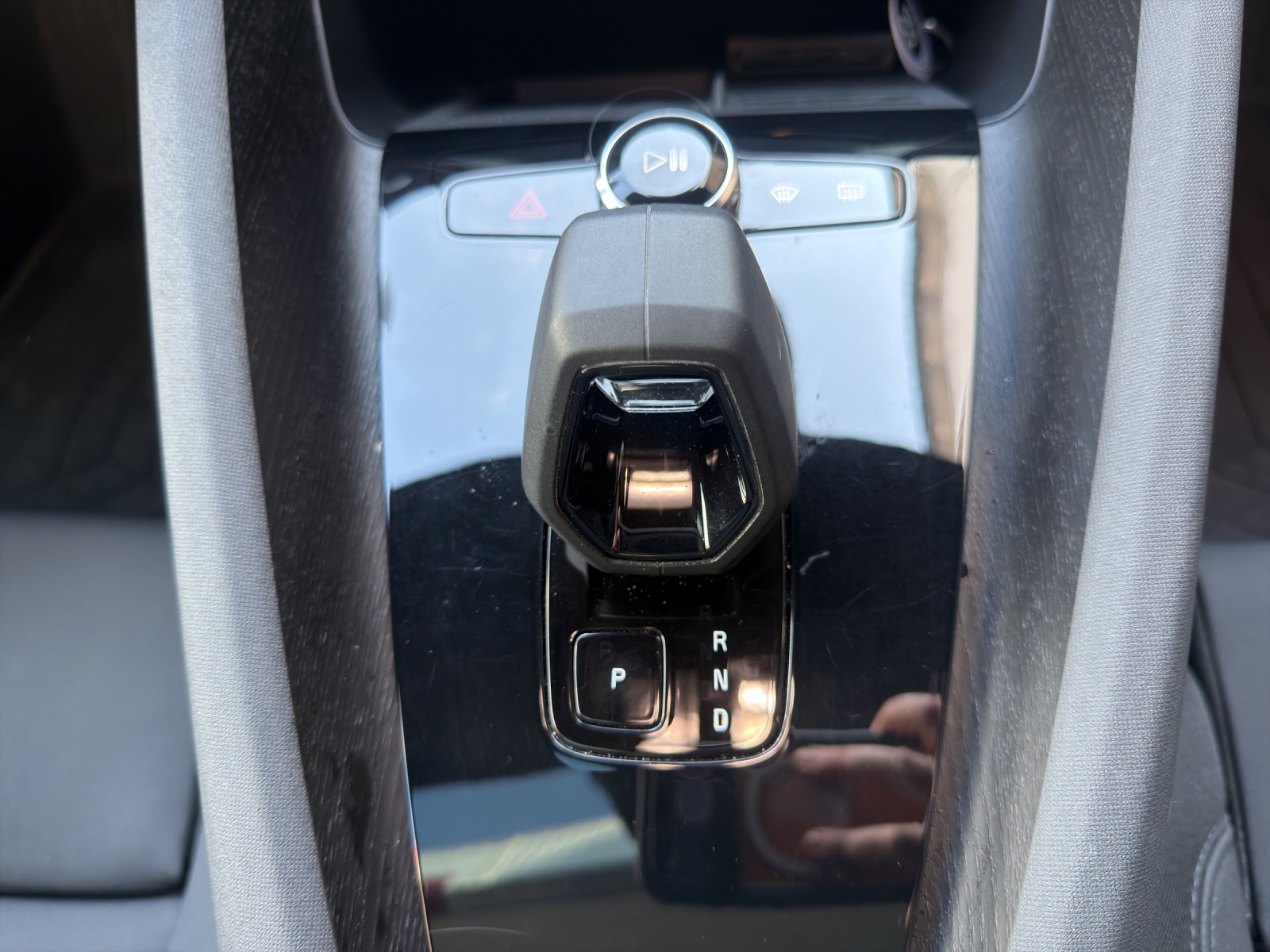 POLESTAR 2 Long Range Dual Motor Performance Paket-image-11