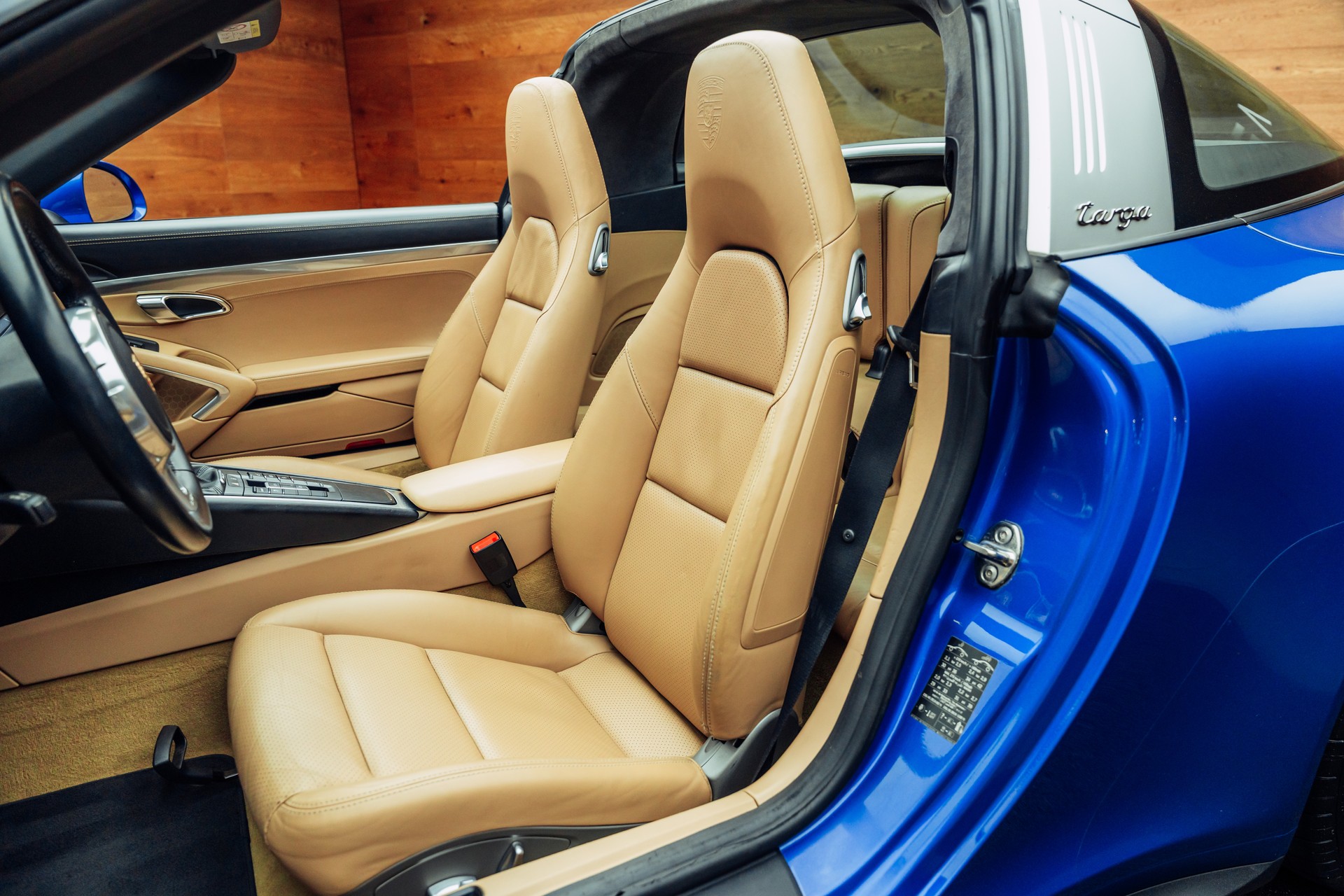 PORSCHE 911 Targa 4-image-4