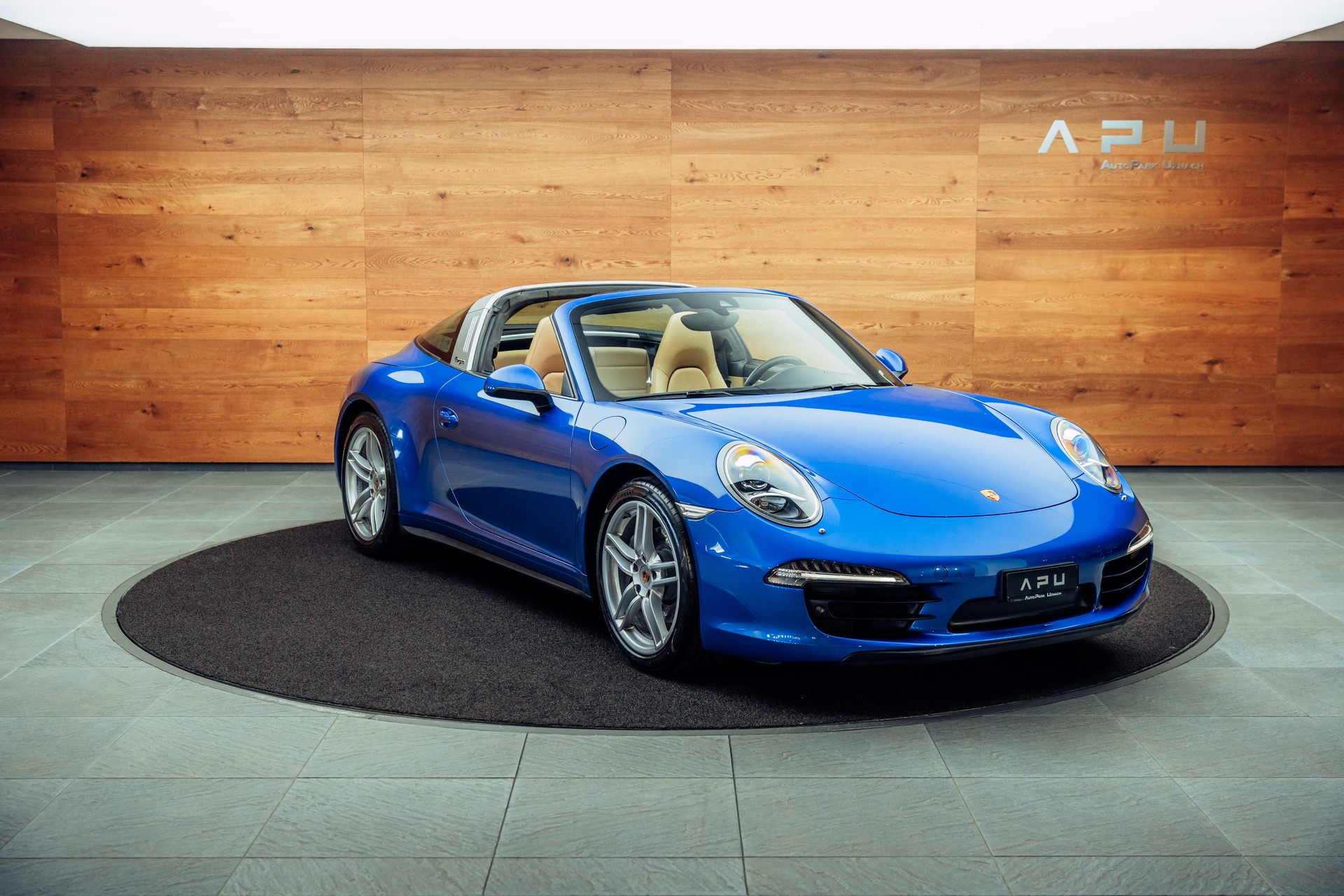 PORSCHE 911 Targa 4-image-0