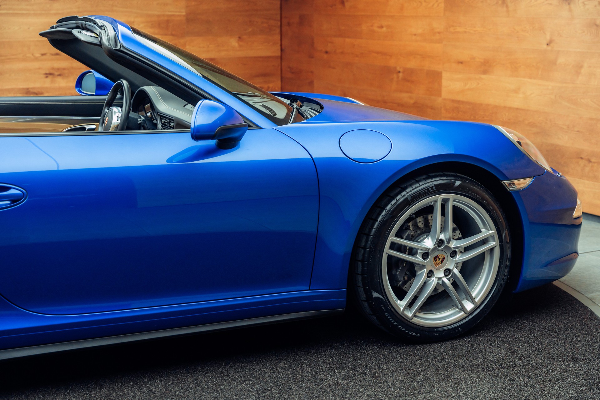PORSCHE 911 Targa 4-image-18