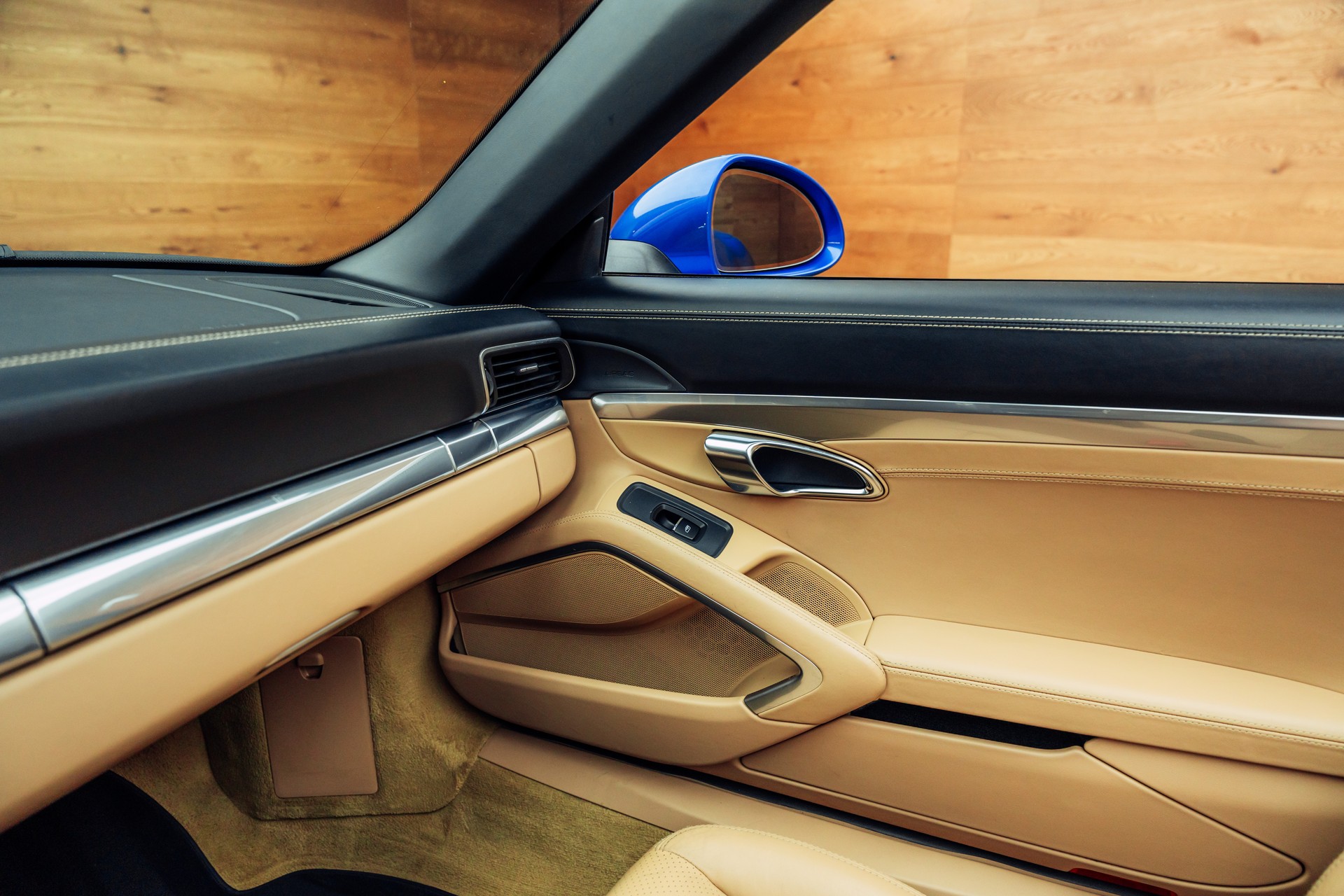 PORSCHE 911 Targa 4-image-8