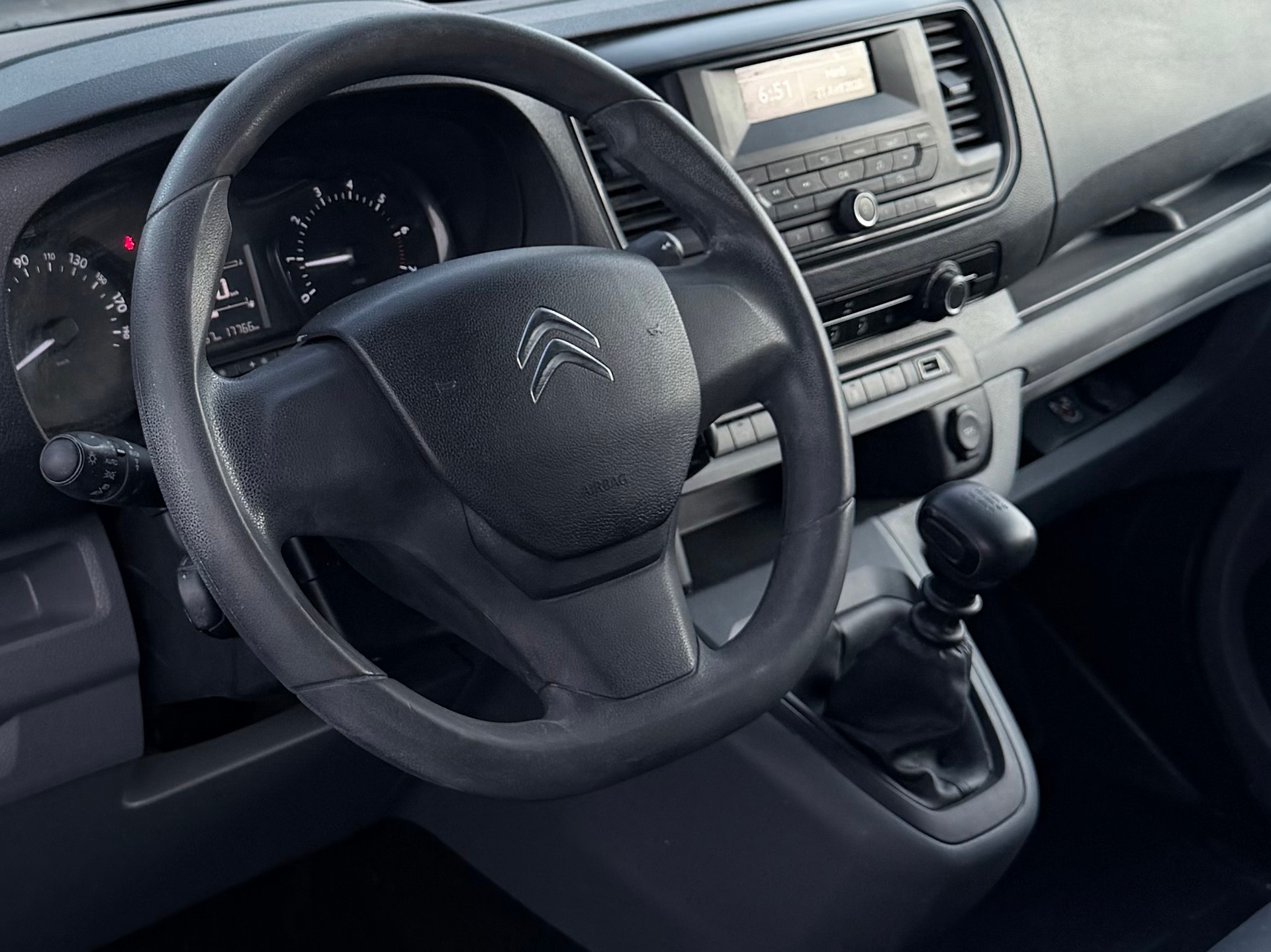 CITROEN Jumpy 2.0 BlueHDi 120 XL Komfort-image-1
