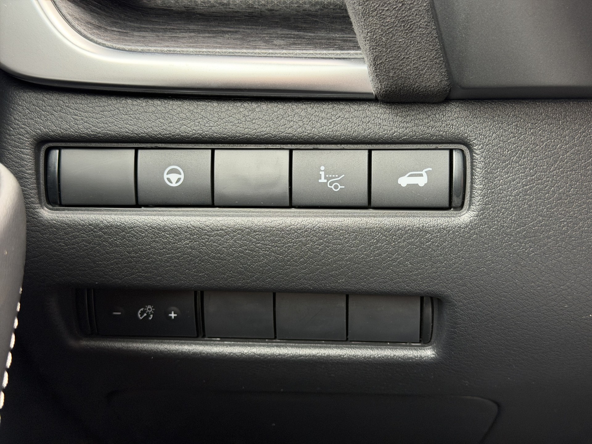 NISSAN Qashqai 1.5 VC-T e-Power Tekna+-image-26
