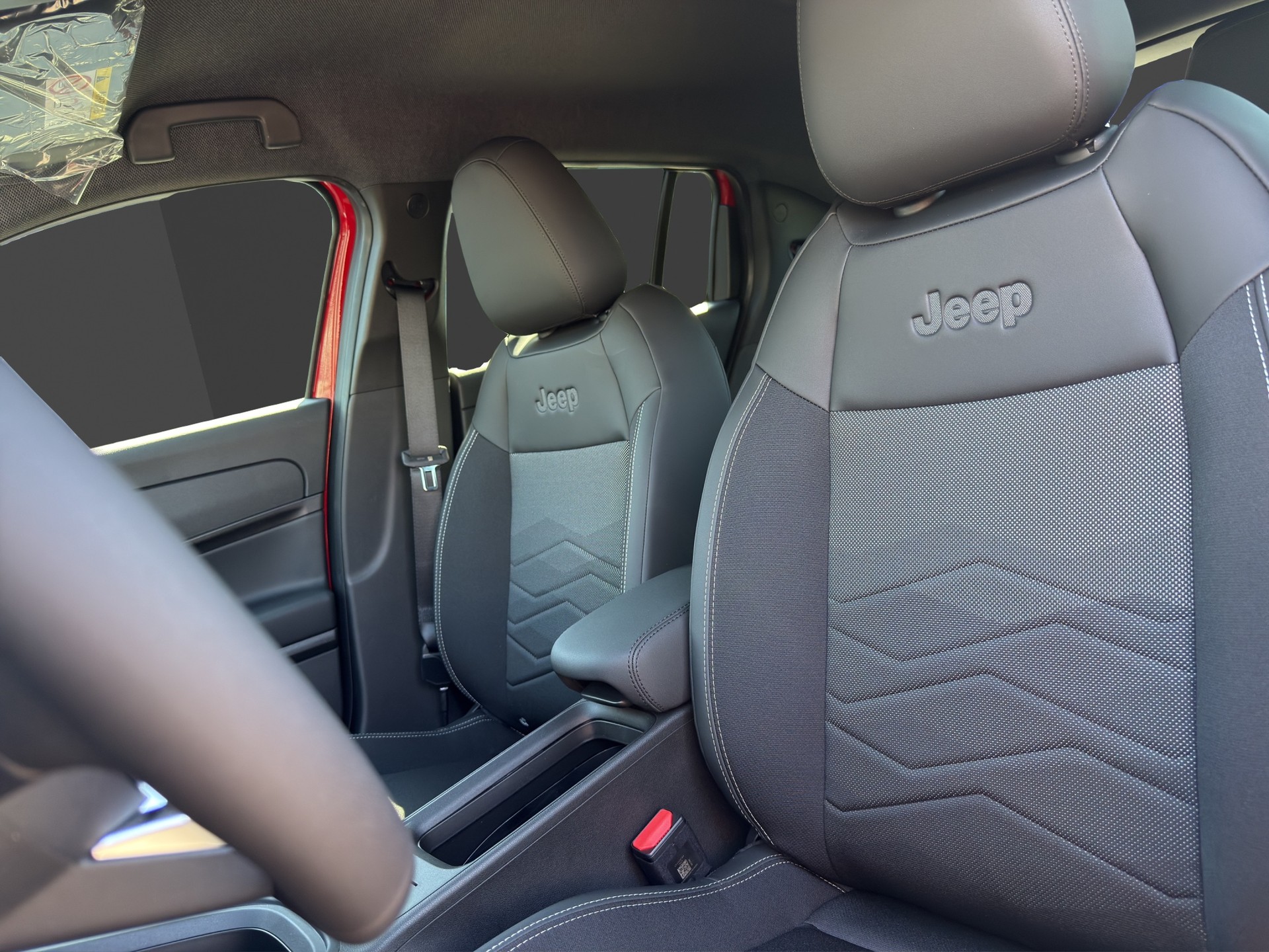 JEEP Avenger 1.2 Turbo MHEV Altitude-image-16