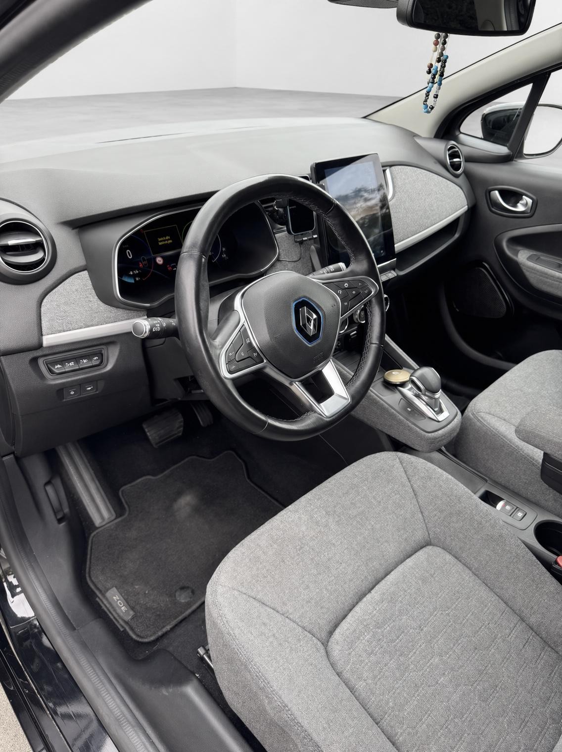RENAULT Zoe Intens R135 (Batterie Miete)-image-6