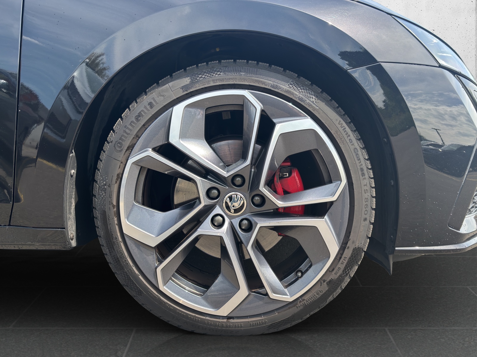 SKODA Octavia Combi 2.0 TDI DSG RS 4x4 mit AHK Vorbereitung & fortl. Werksgarantie 5 Jahre max. 100'000km-image-9