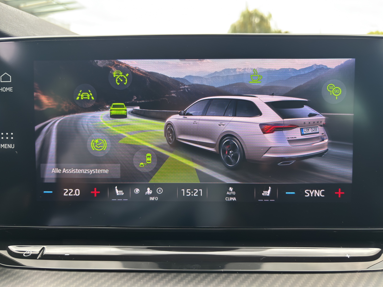 SKODA Octavia Combi 2.0 TDI DSG RS 4x4 mit AHK Vorbereitung & fortl. Werksgarantie 5 Jahre max. 100'000km-image-25