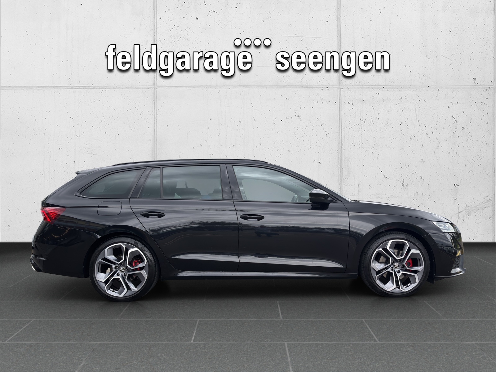 SKODA Octavia Combi 2.0 TDI DSG RS 4x4 mit AHK Vorbereitung & fortl. Werksgarantie 5 Jahre max. 100'000km-image-3