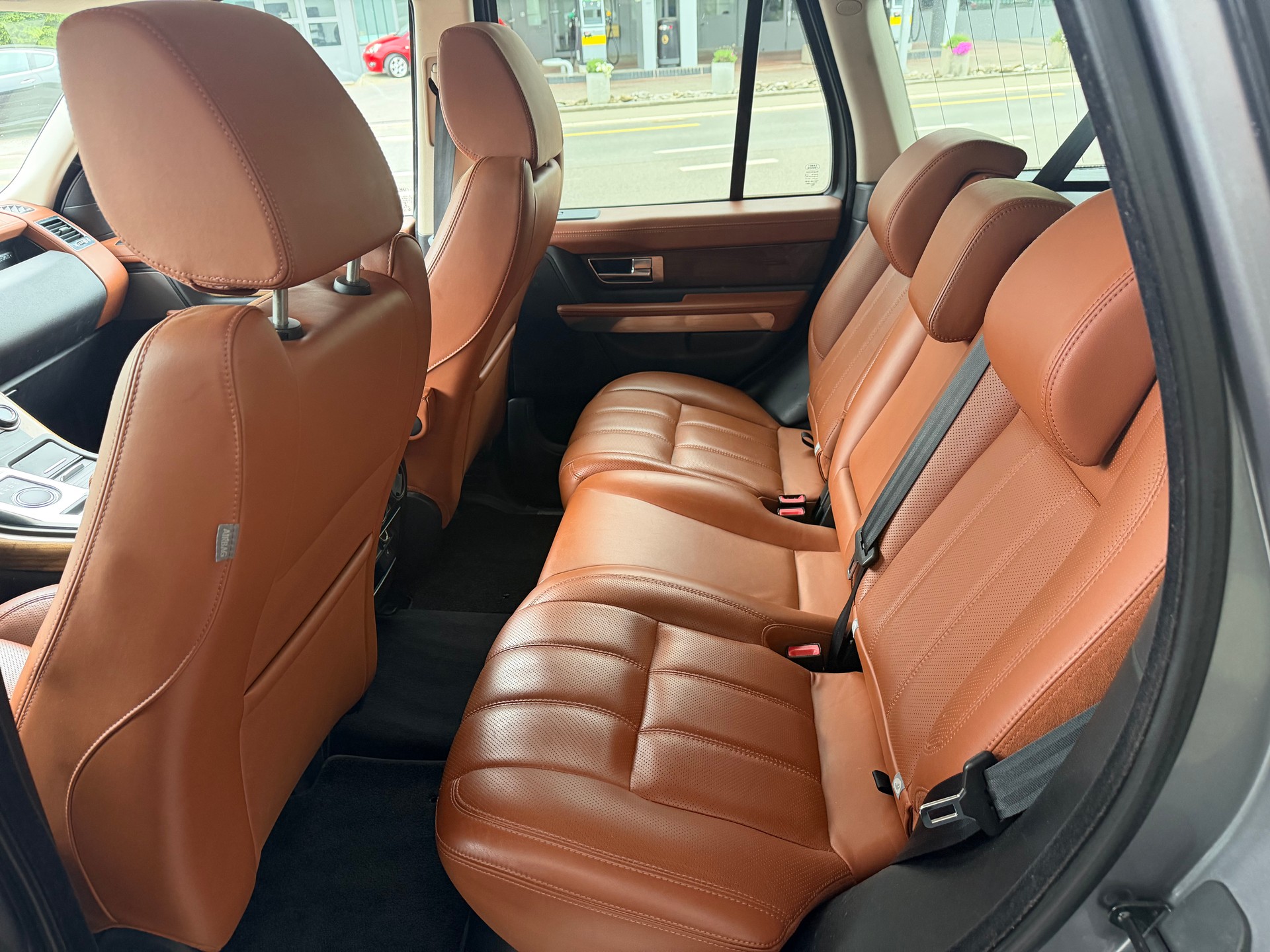 LAND ROVER Range Rover Sport 3.0 TDV6 SE Automatic-image-8