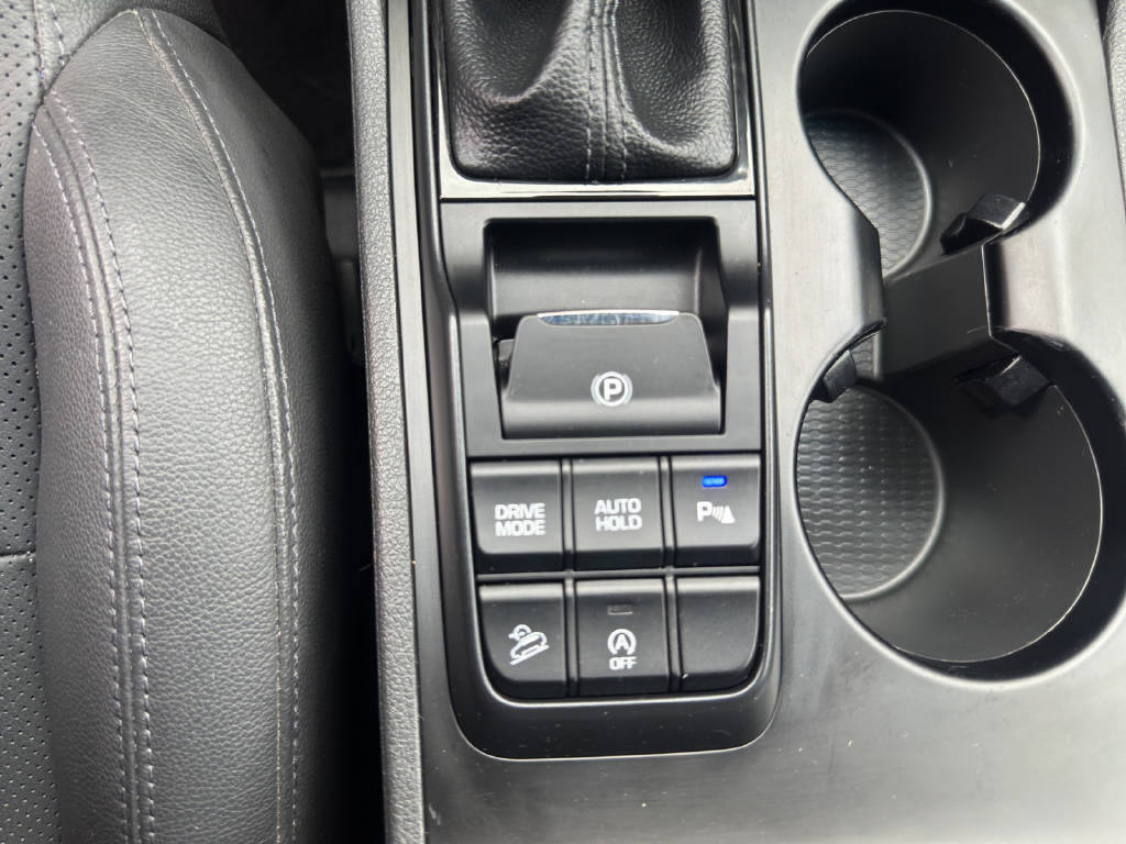 HYUNDAI TUCSON 1.6 T-GDi Amplia 4WD-image-16