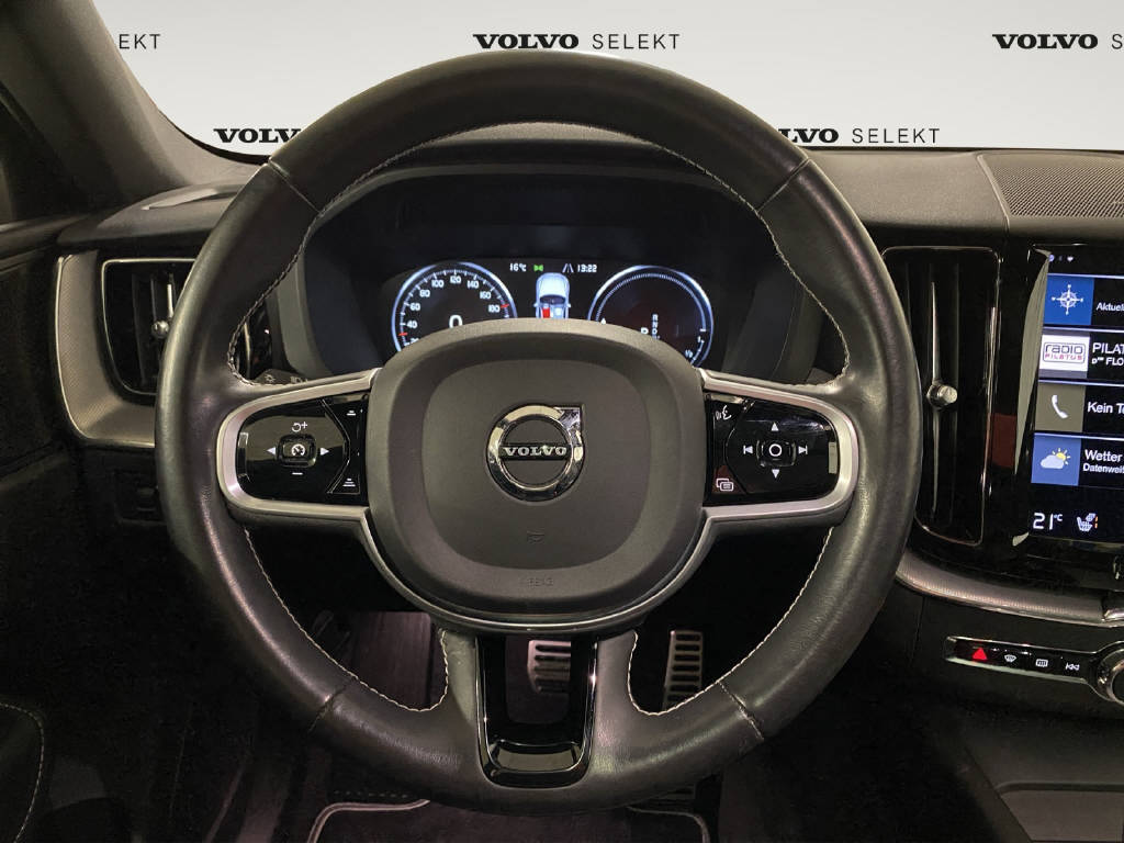 VOLVO XC60 2.0 T8 TE R-Design eAWD-image-7