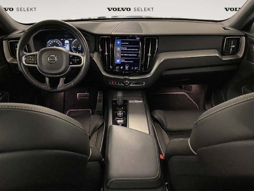 VOLVO XC60 2.0 T8 TE R-Design eAWD-image-10
