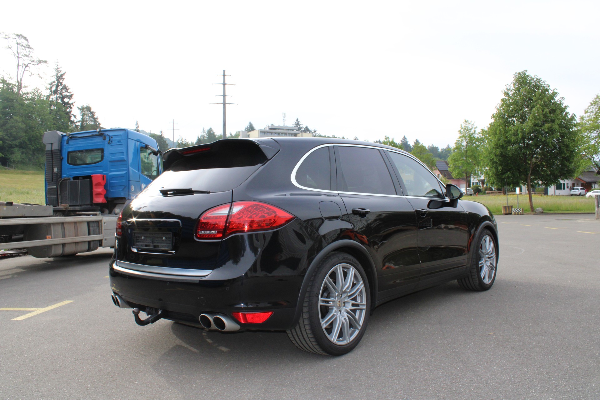 PORSCHE Cayenne Turbo-image-5