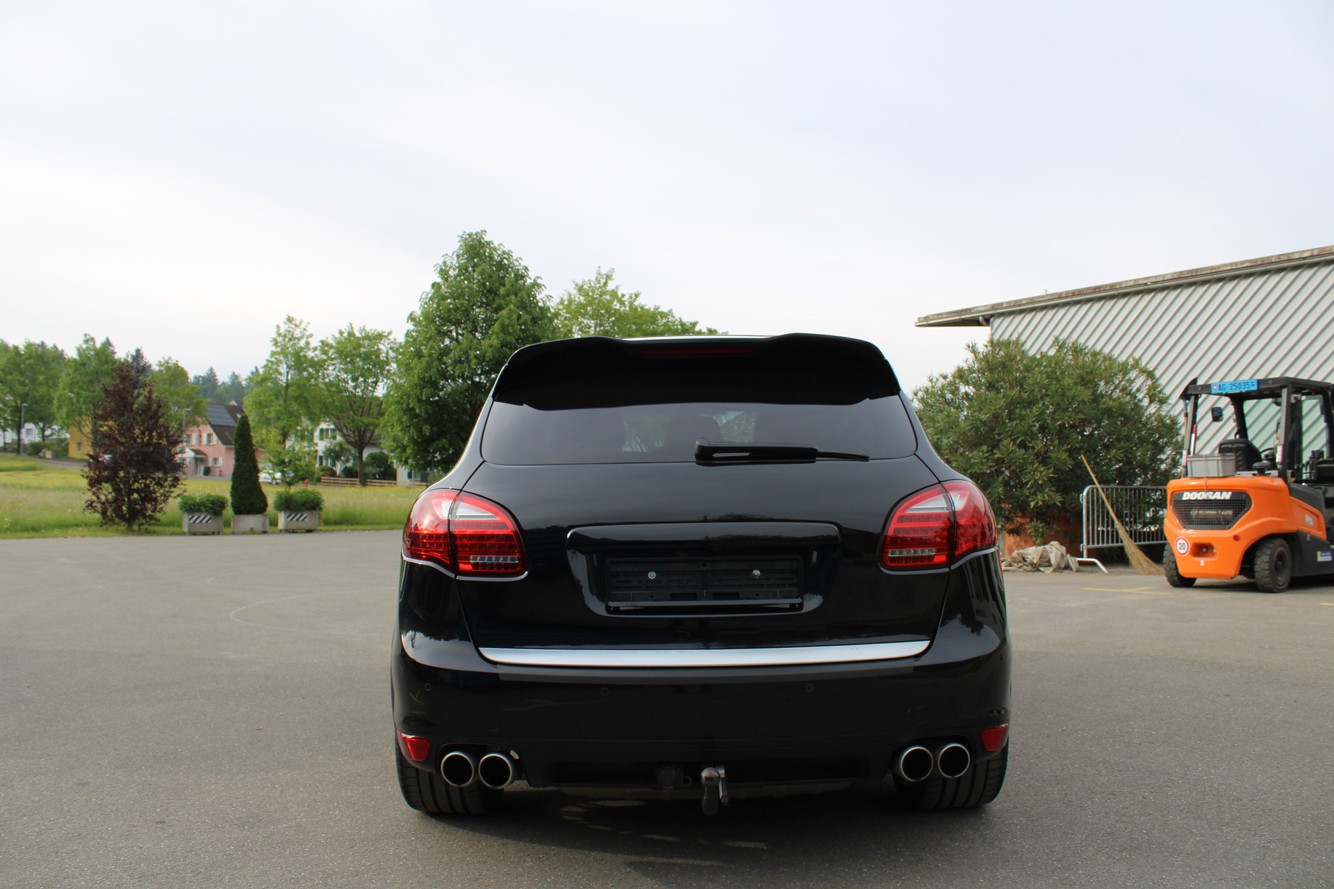 PORSCHE Cayenne Turbo-image-4
