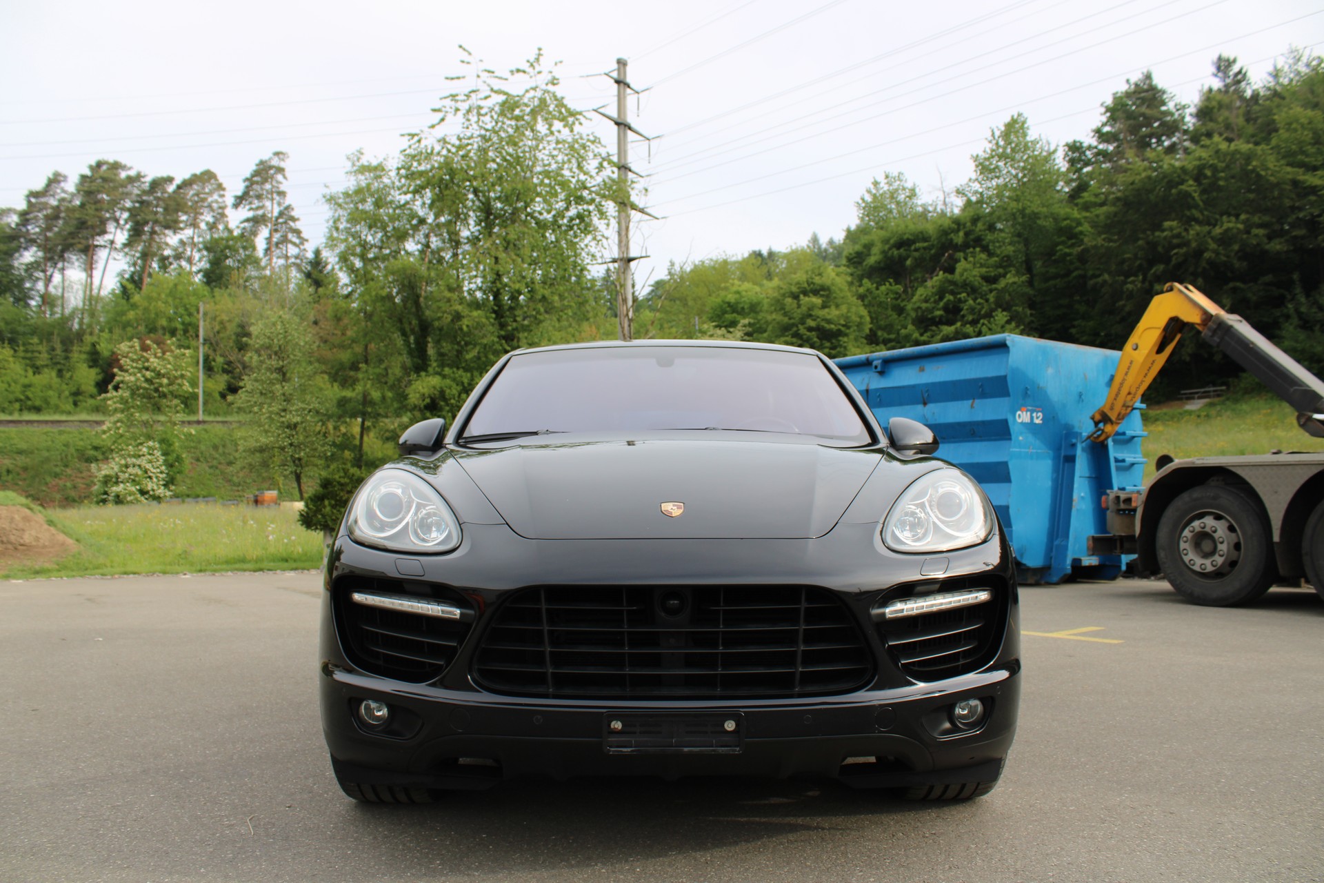 PORSCHE Cayenne Turbo-image-1