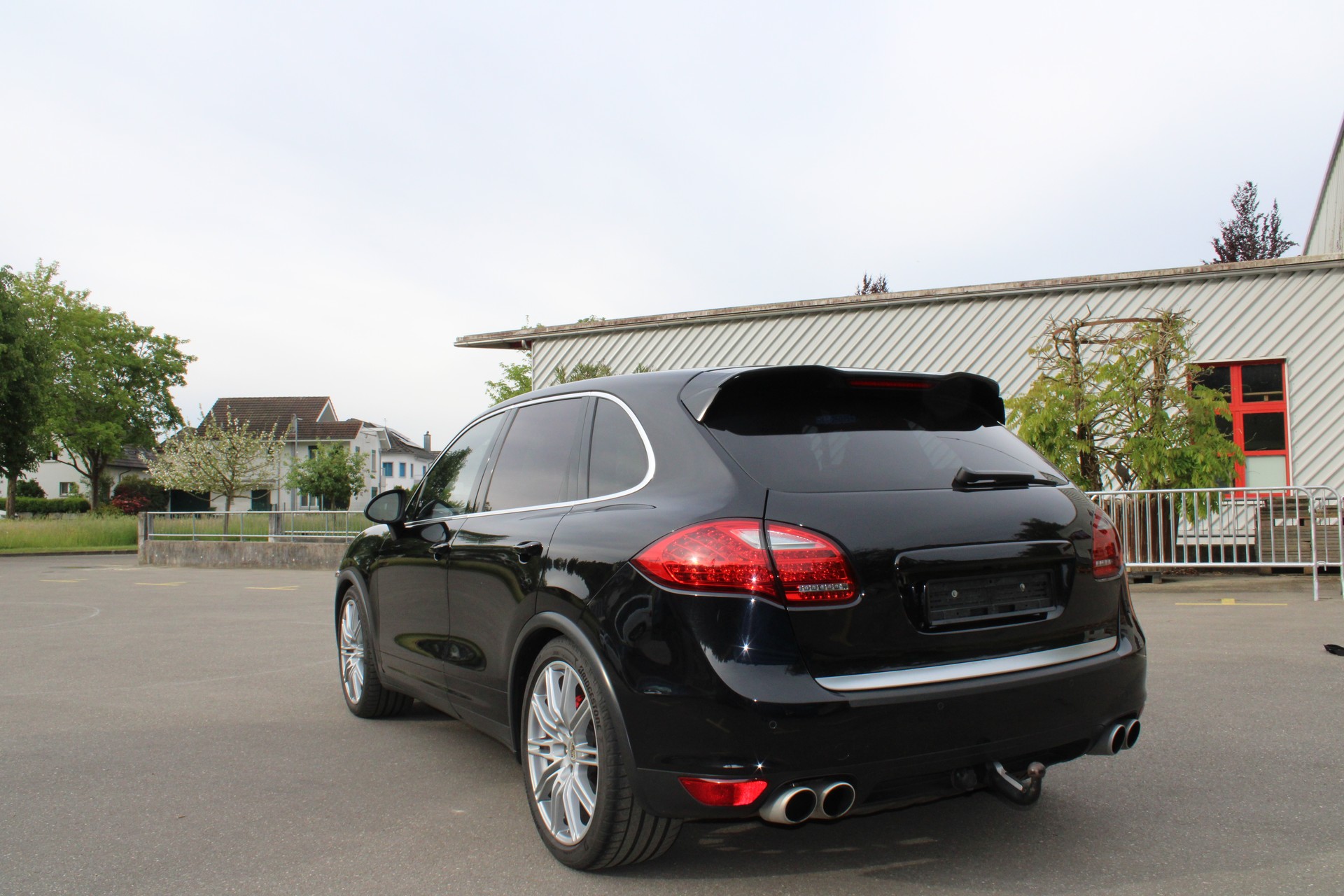 PORSCHE Cayenne Turbo-image-3
