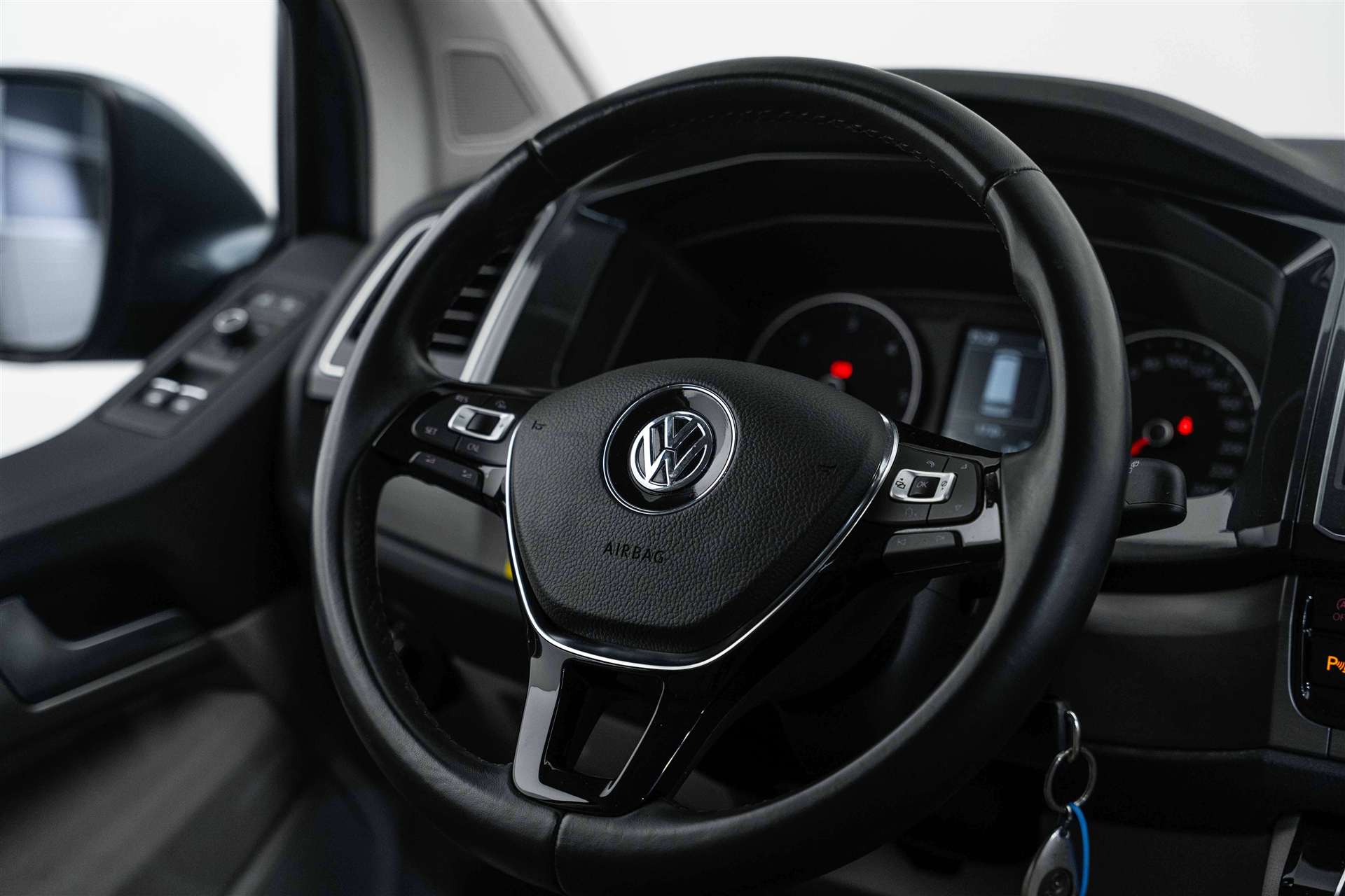 VW T6 California 2.0 TDI Ocean 4Motion-image-11