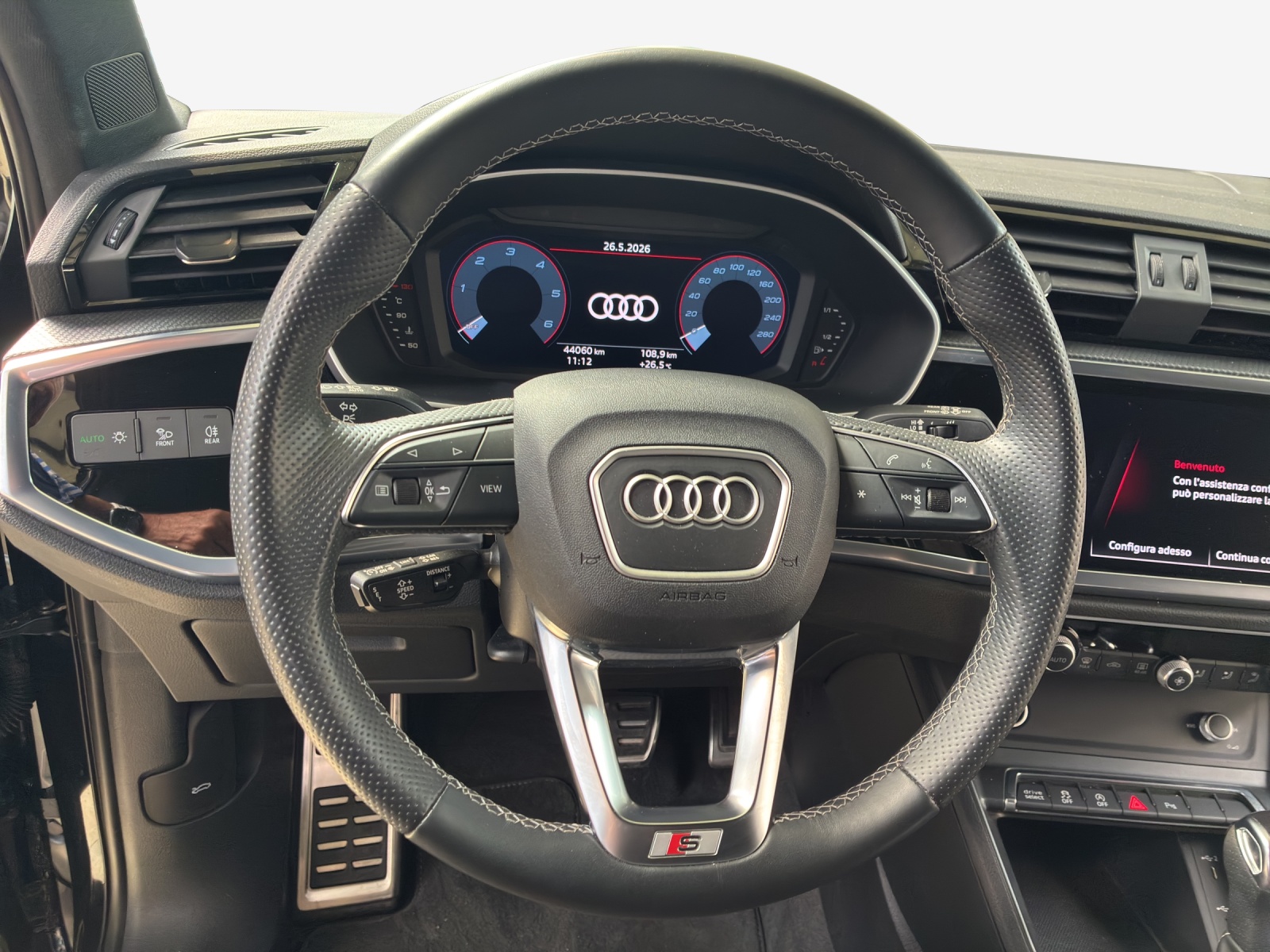 AUDI Q3 Sportback 35 TDI S line quattro S-tronic-image-9