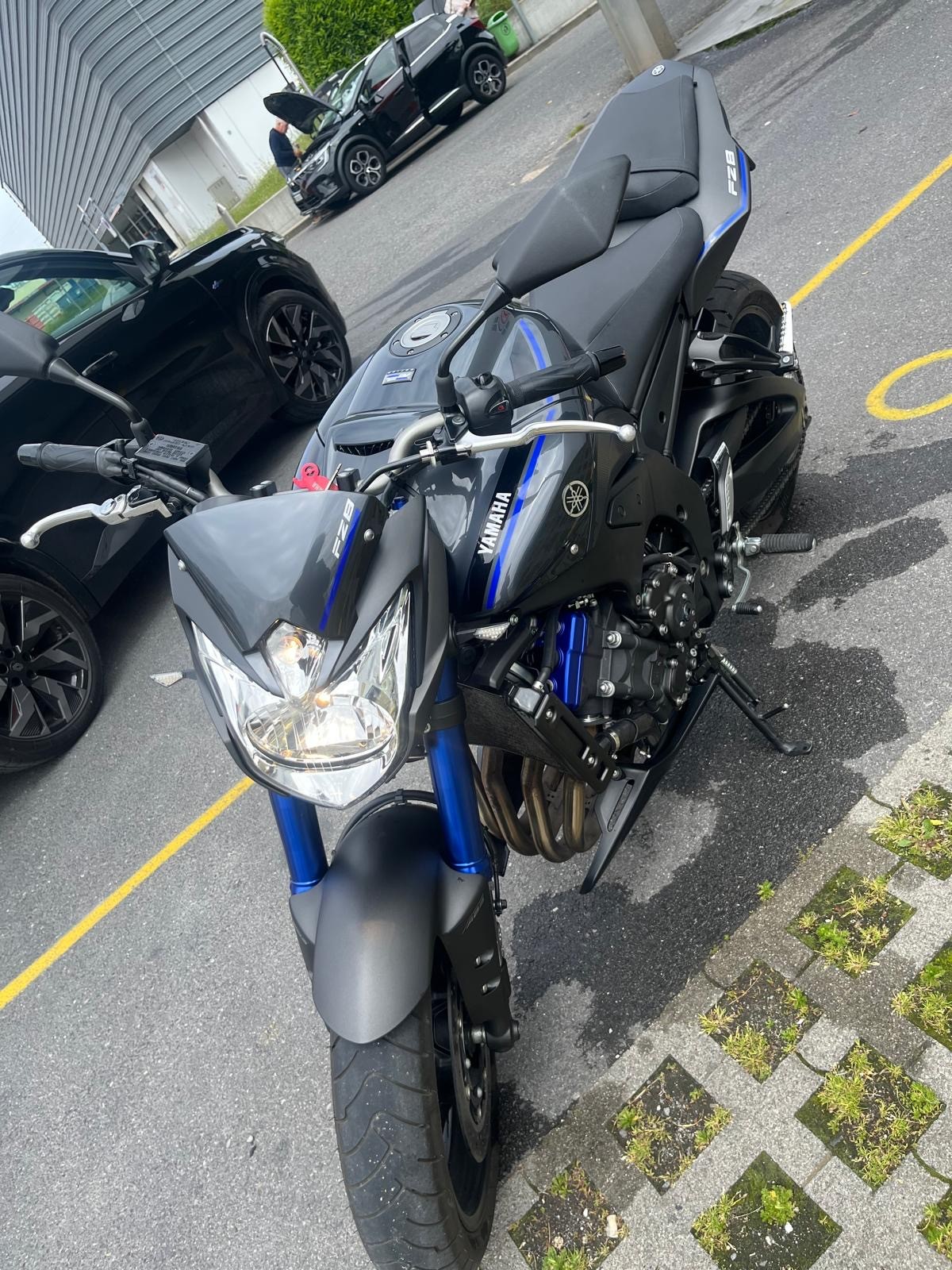 YAMAHA FZ8 N ABS-image-2